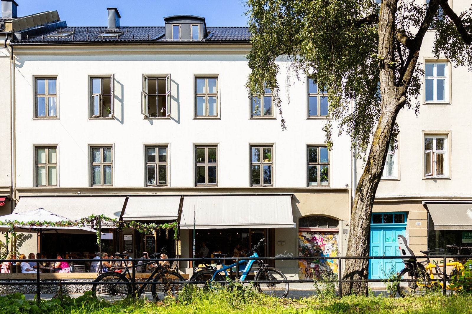 Sentrale og urbane omgivelser med gåavstand til "alt" av hva Grünerløkka har å tilby. Galleribilde