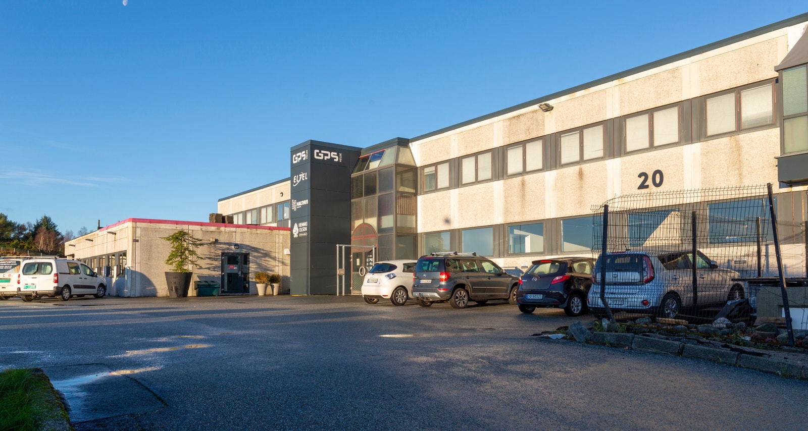 Fasade, bygget er for øvrig ellers fullt utleid. Galleribilde