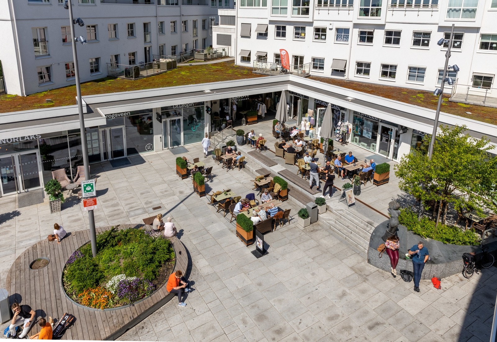 Sæter Torg. Galleribilde