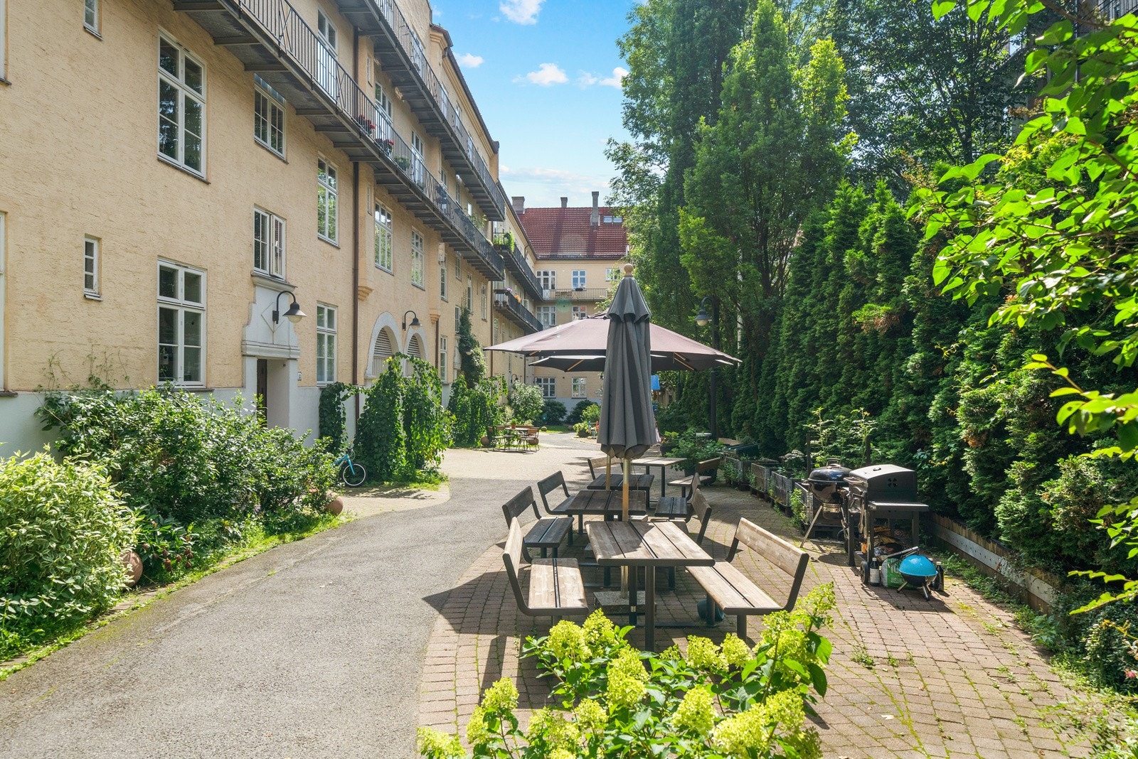I bygården finner man flotte og rolige omgivelser for beboerne. Galleribilde