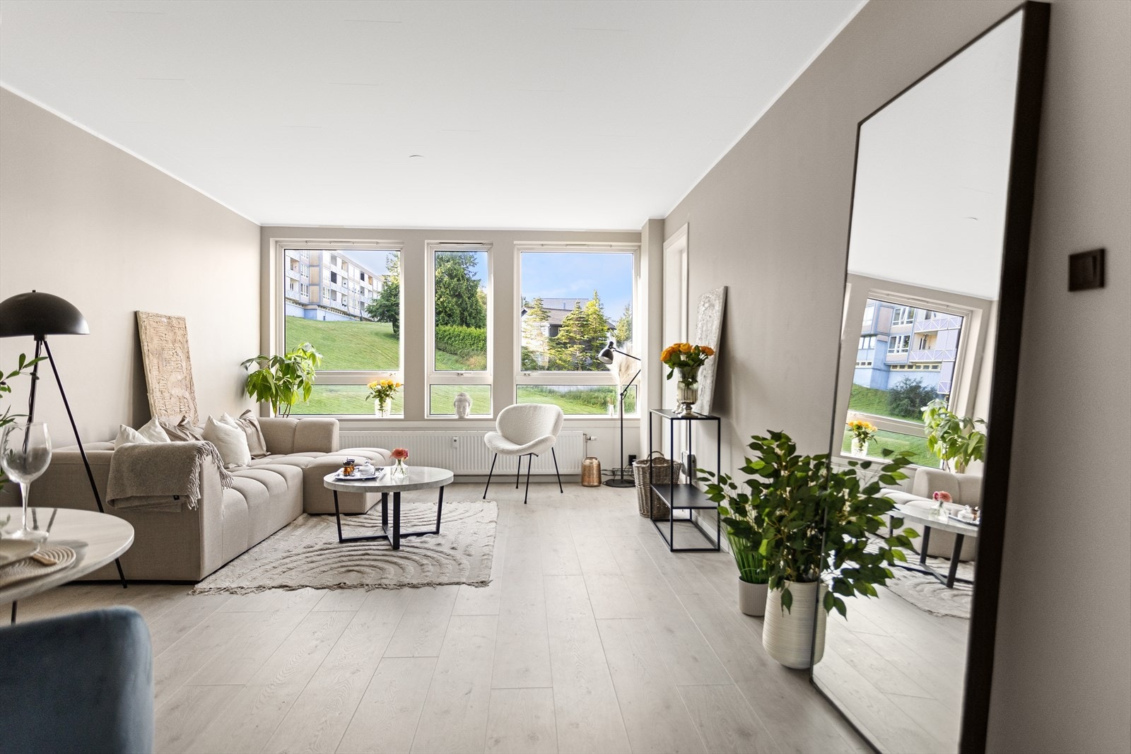 Romslig stue Galleribilde