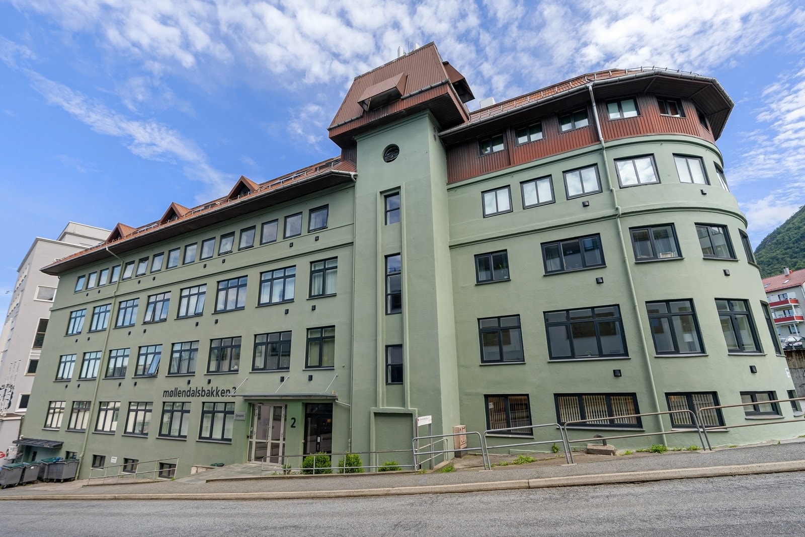 Fasaden ble pusset opp i 2023. Galleribilde
