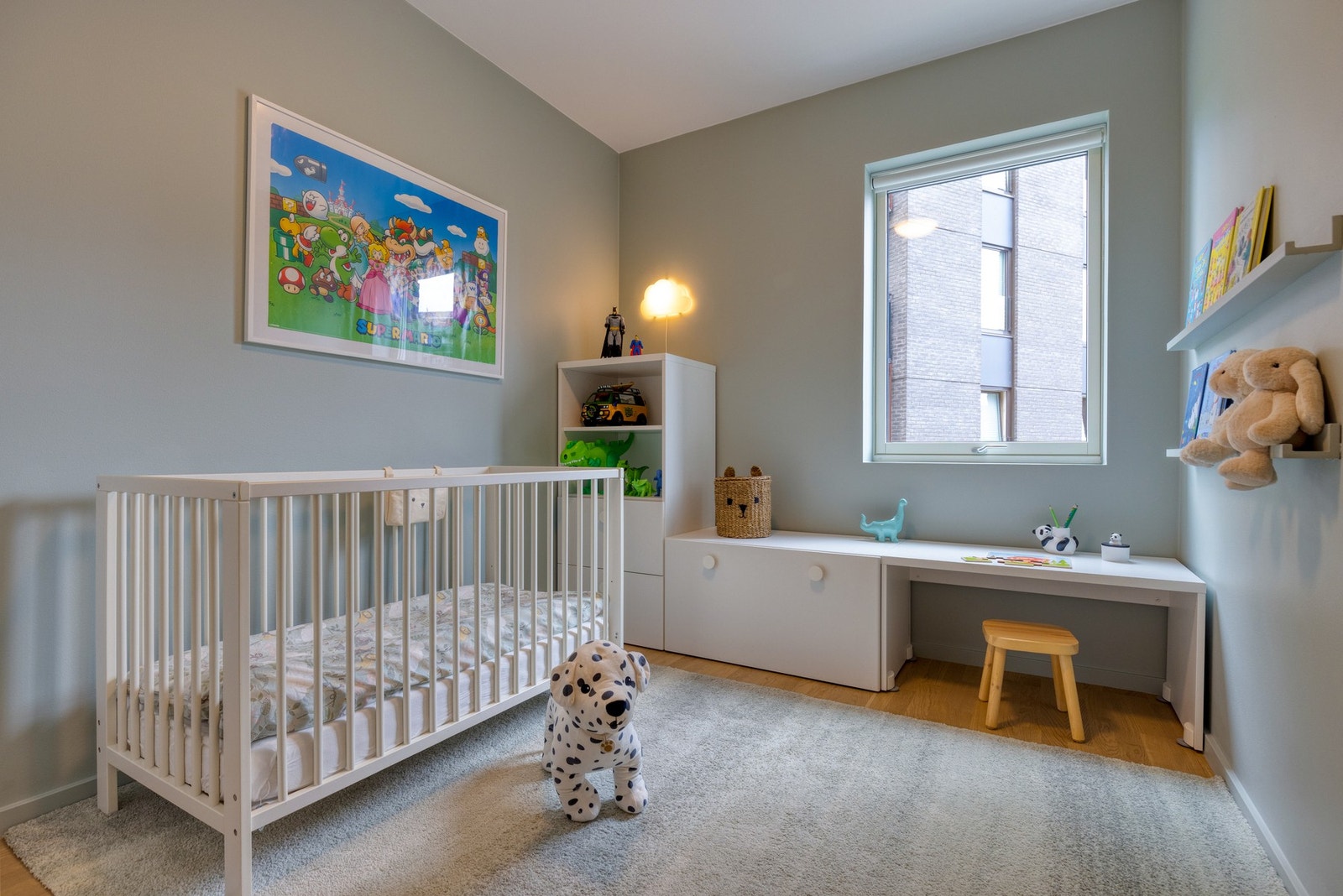 Det siste soverommet er også av god størrelse med plass til seng, kontorpult og lignende. Galleribilde