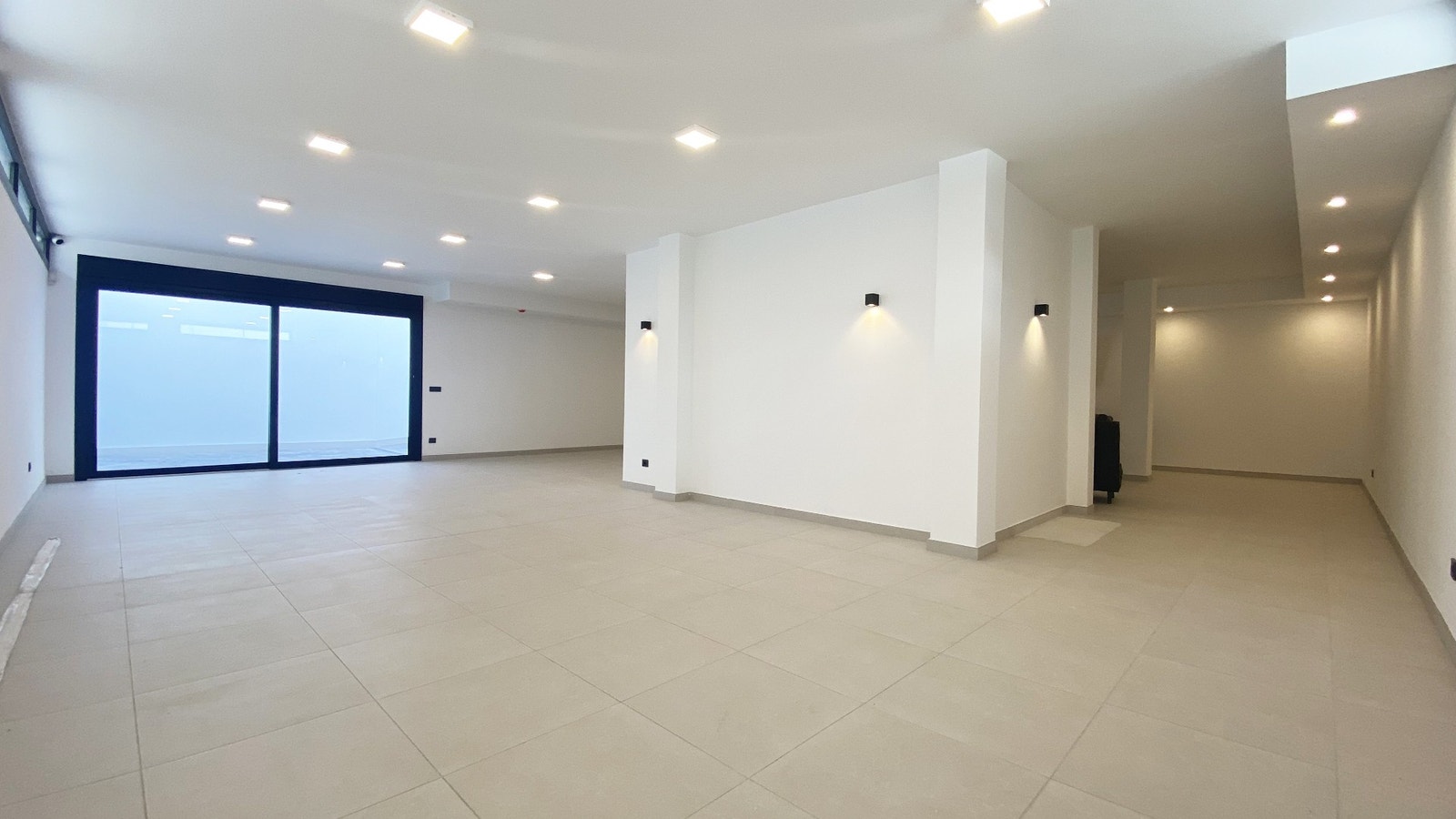 Flerbruksrom/garasje Galleribilde