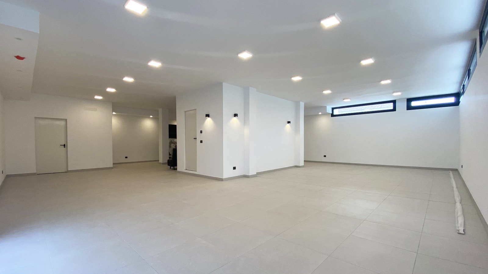 Flerbruksrom/garasje Galleribilde