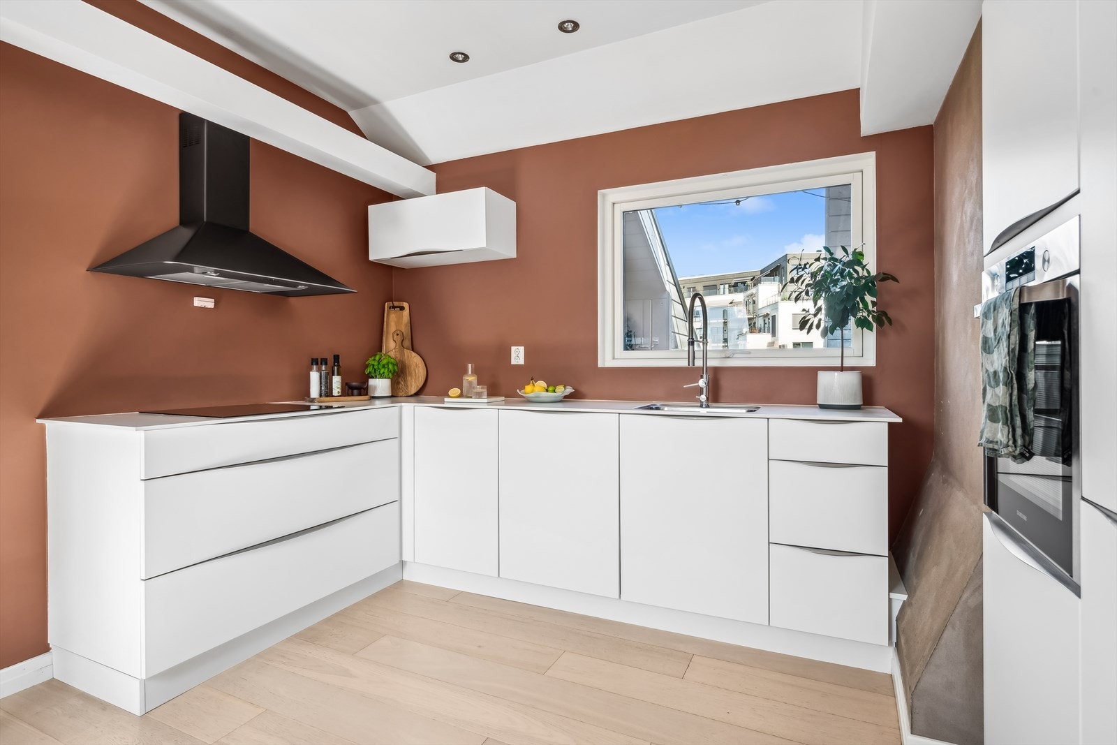 Kjøkkeninnredning fra Kvik med glatte fronter Galleribilde