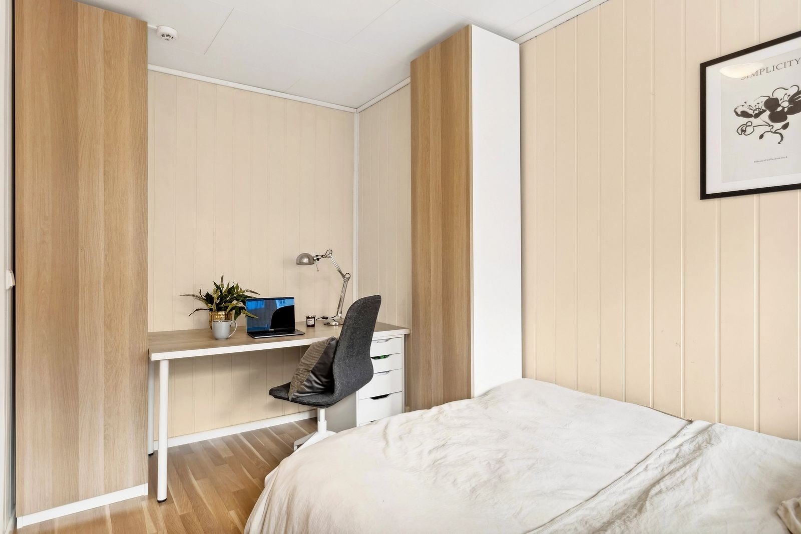 Leiligheten har tre soverom, hvorav alle er av god størrelse. Galleribilde