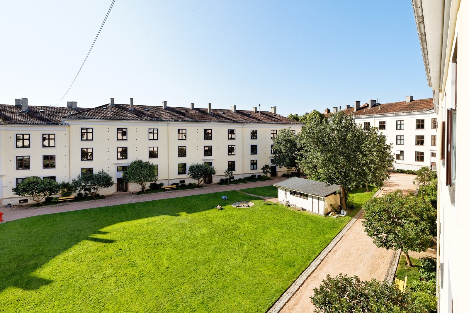 Fantastisk utsyn over bakgården Galleribilde