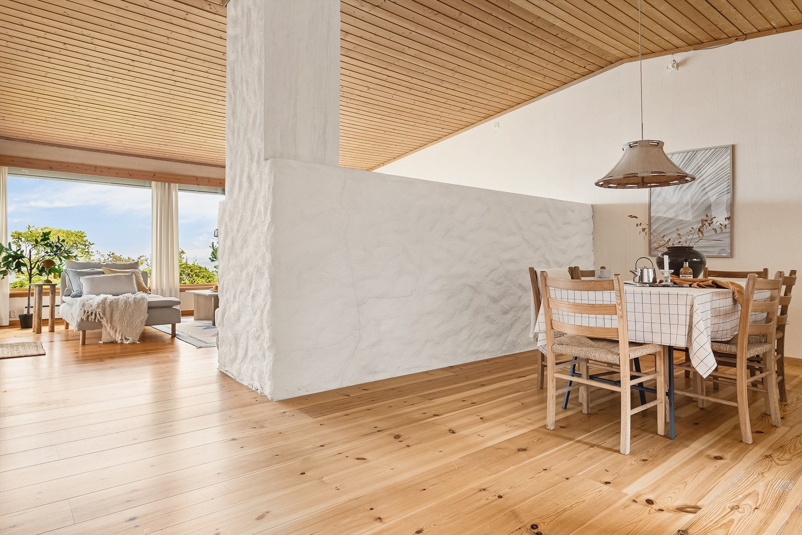 Furuparkett med ekstra brede bord, tidløs kvalitet! Galleribilde