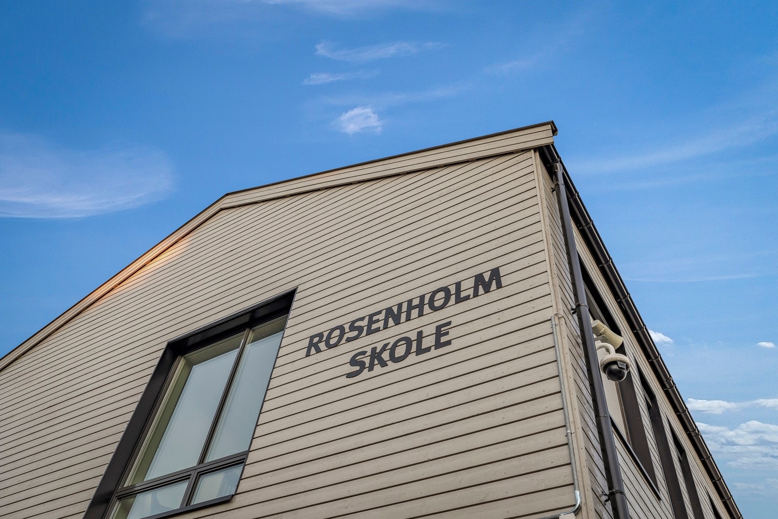 Barn i området sogner til Rosenholm barneskole, som er i umiddelbar nærhet til leiligheten Galleribilde