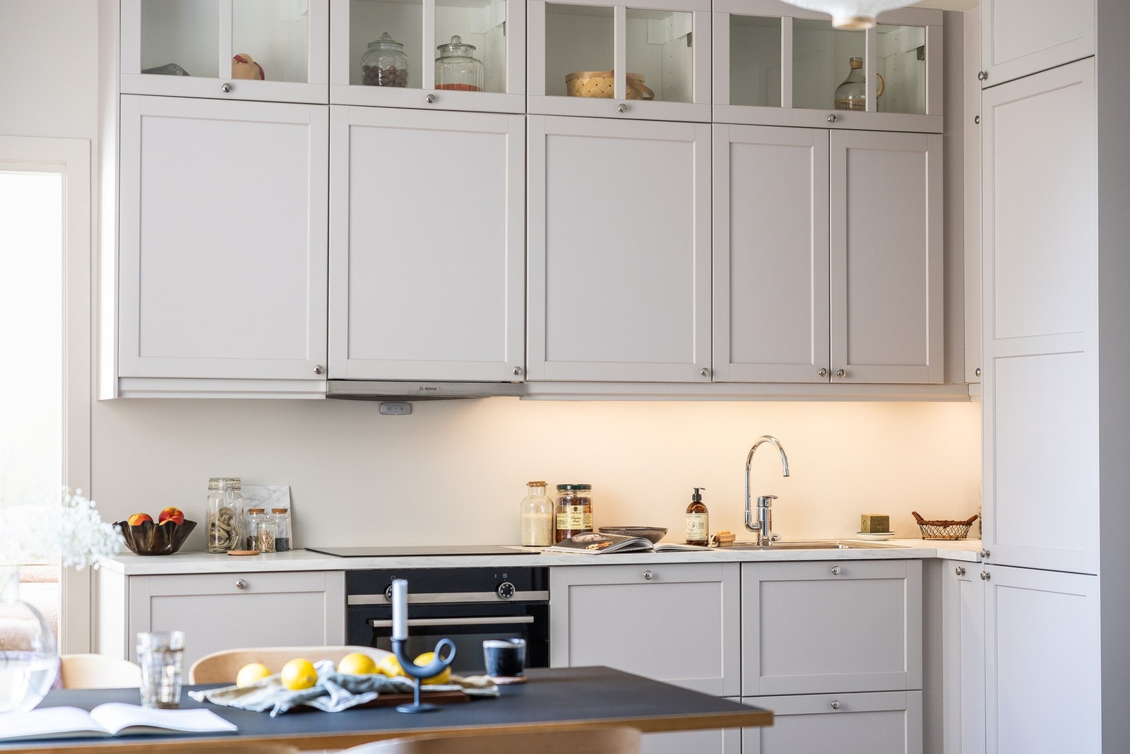 Pent kjøkken med innredning fra 2021 Galleribilde