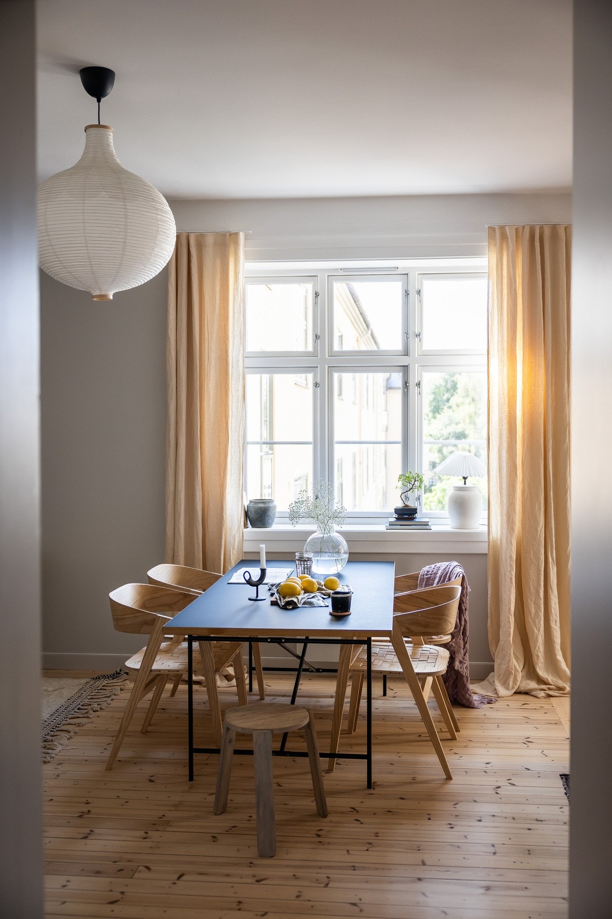 Denne spiseplassen er perfekt for alt fra intime middager til større sammenkomster Galleribilde