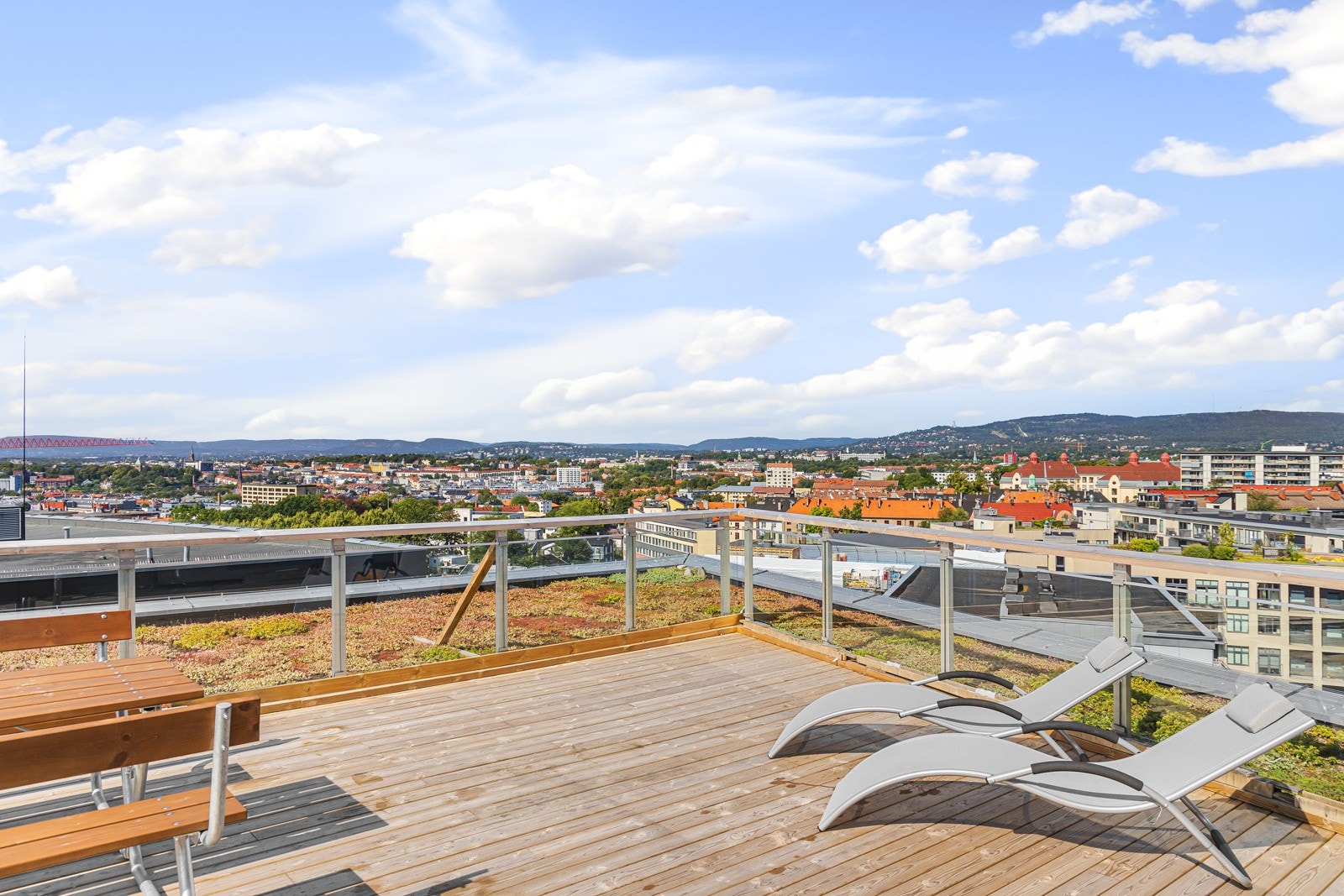 Borettslaget har også to felles takterrasser - perfekt for sosiale samlinger med venner og familie Galleribilde