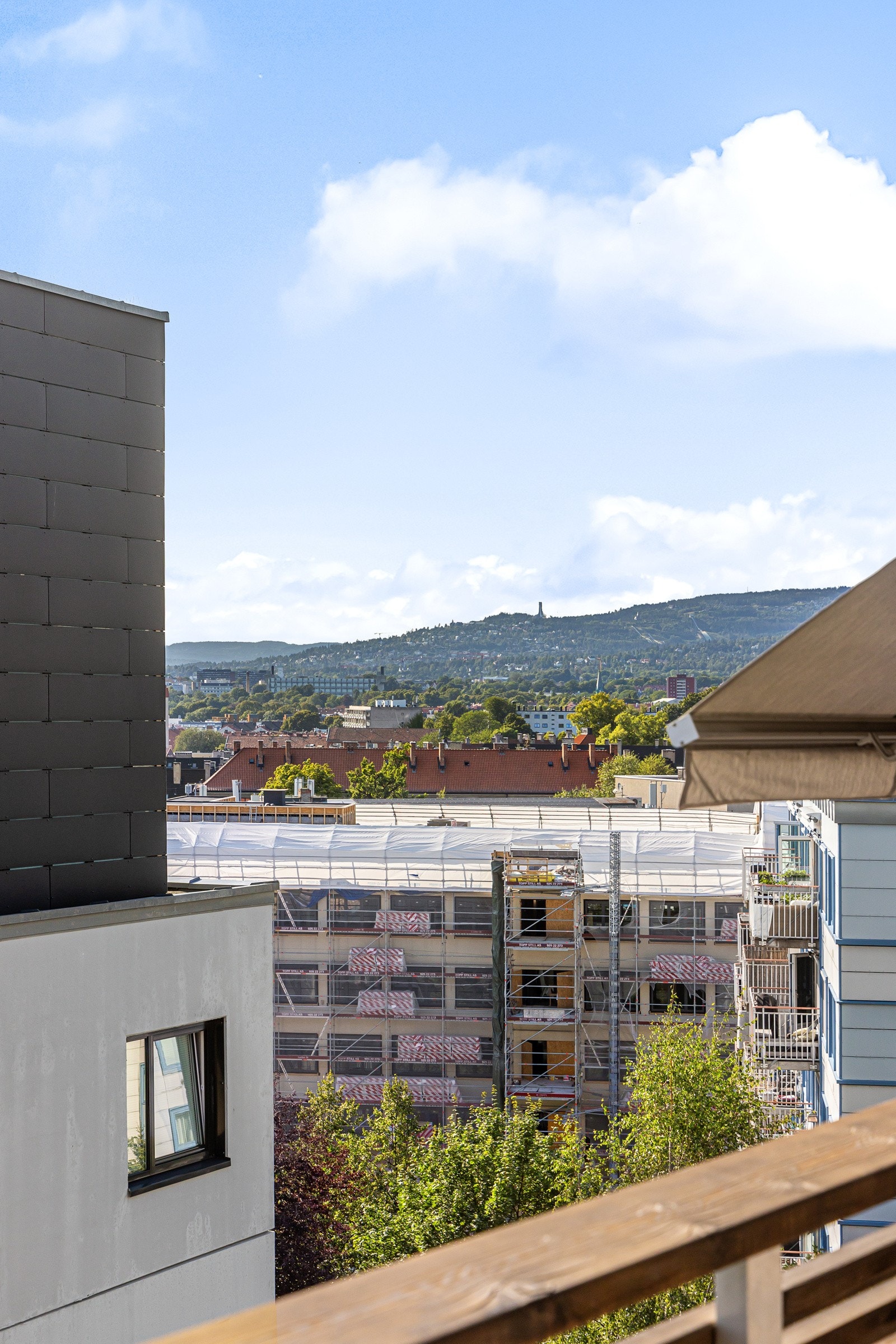 Svært gode solforhold og utsikt mot Holmenkollen Galleribilde