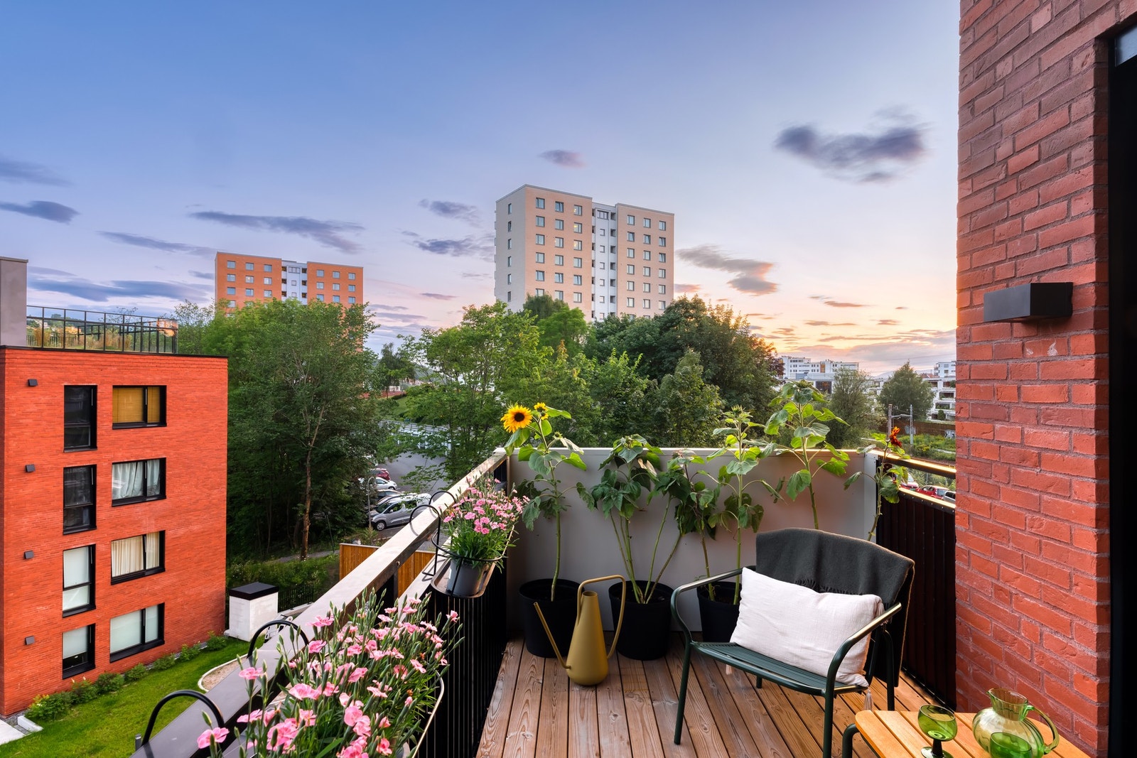 Silje Dammen ved EIE Løren har gleden av å ønske velkommen til Arnljot Gellines vei 37! Galleribilde