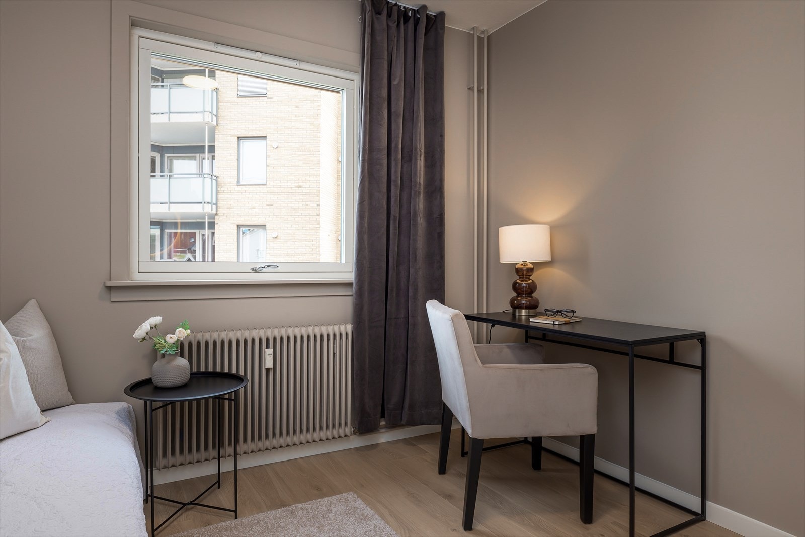 Dette soverommet kan benyttes som gjesterom, barnerom eller kontor. Galleribilde