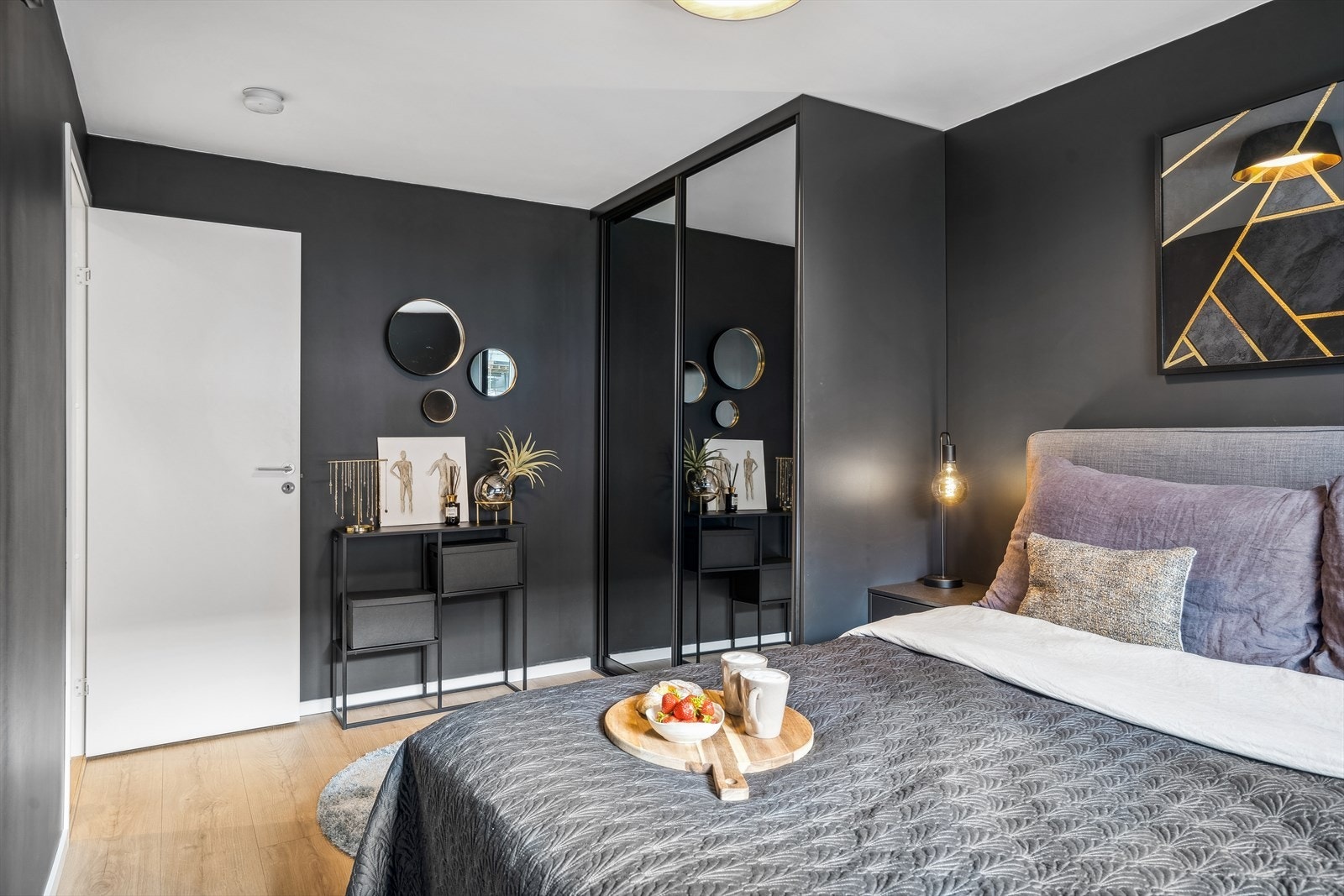 Boligen har tre soverom. Galleribilde