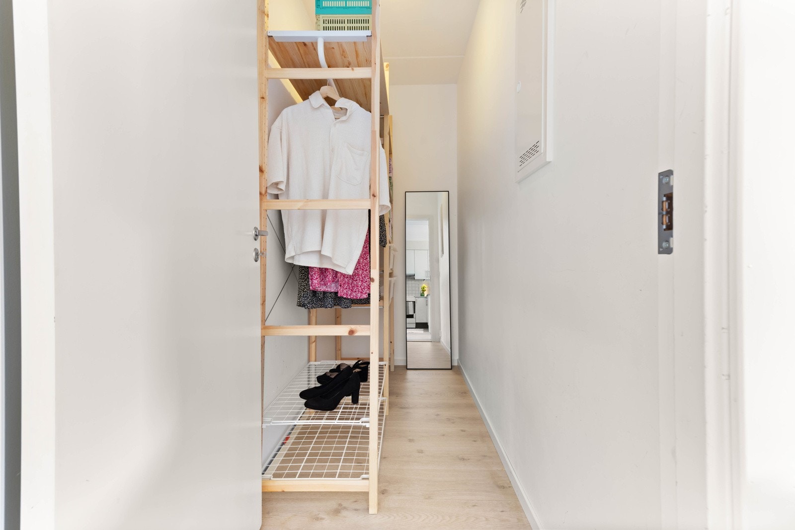 Praktisk innvendig bod med mange innredningsmuligheter! Galleribilde