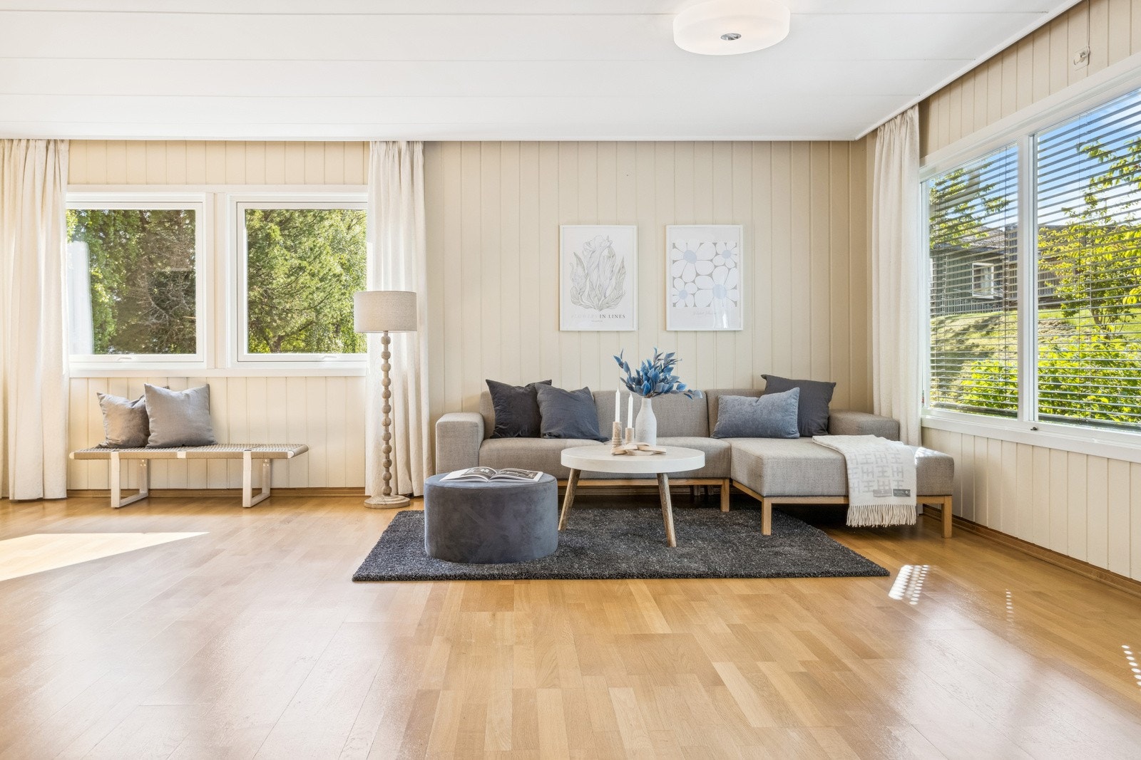 Spisestue. Galleribilde