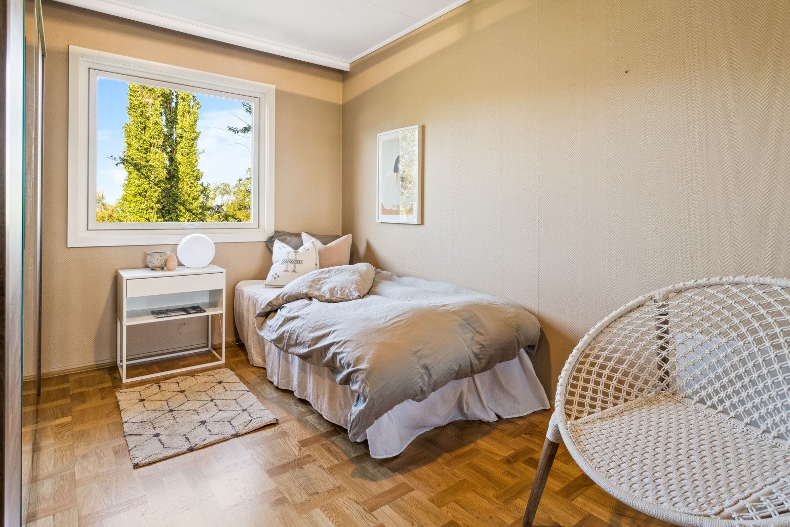 Soverom 2 er på 12 kvm. Galleribilde