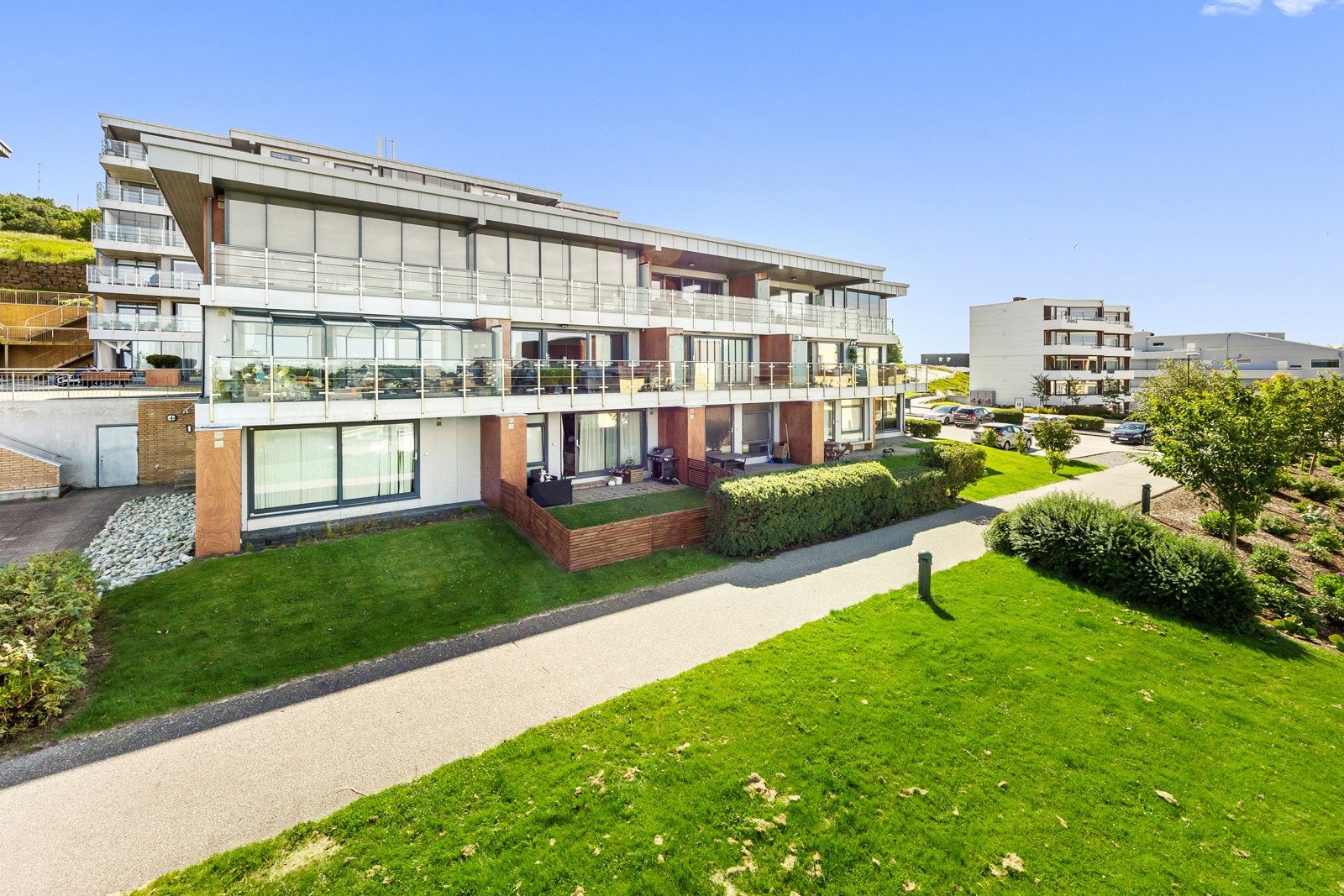 Velkommen til Kjerrberg terrasse 1, nydelig leilighet i 2.etasje. Galleribilde