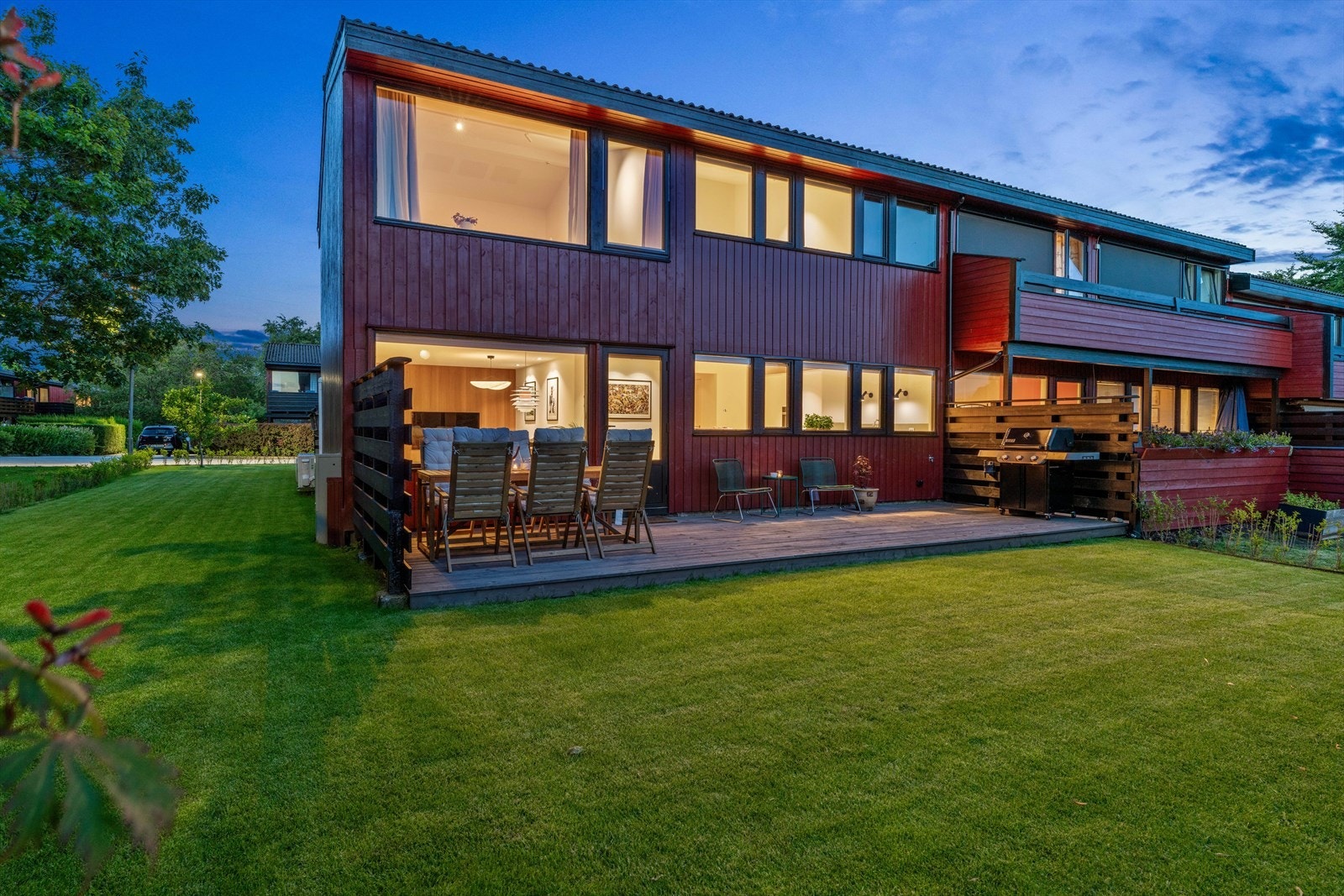 EiendomsMegler 1 v/Fredrik Bugge Aase har gleden av å presentere eksklusive Stokkatunet 32. Galleribilde