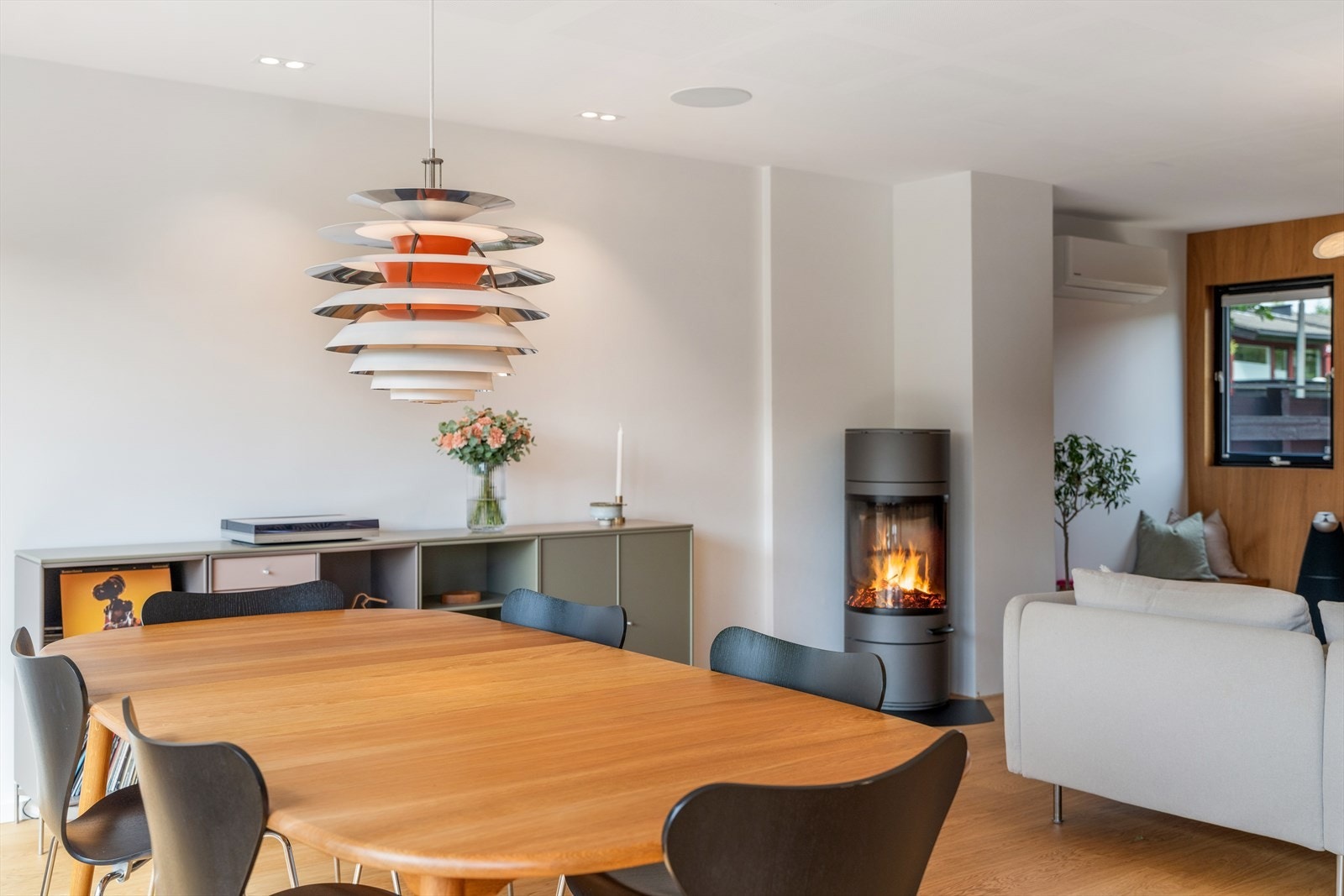 Ny peisovn fra Scan i 1. etasje. Galleribilde