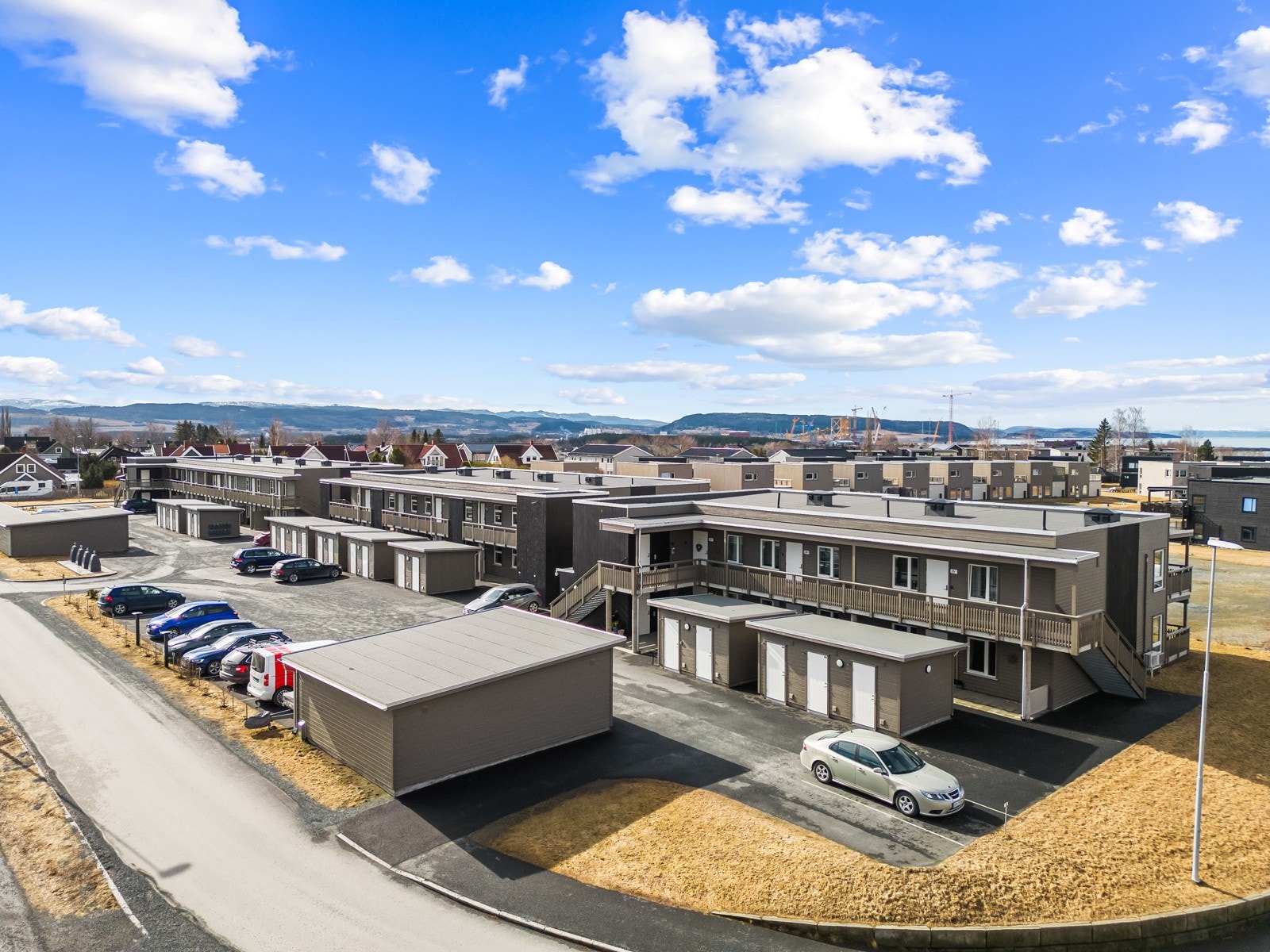 Fin beliggenhet "ytterst" i feltet. Galleribilde