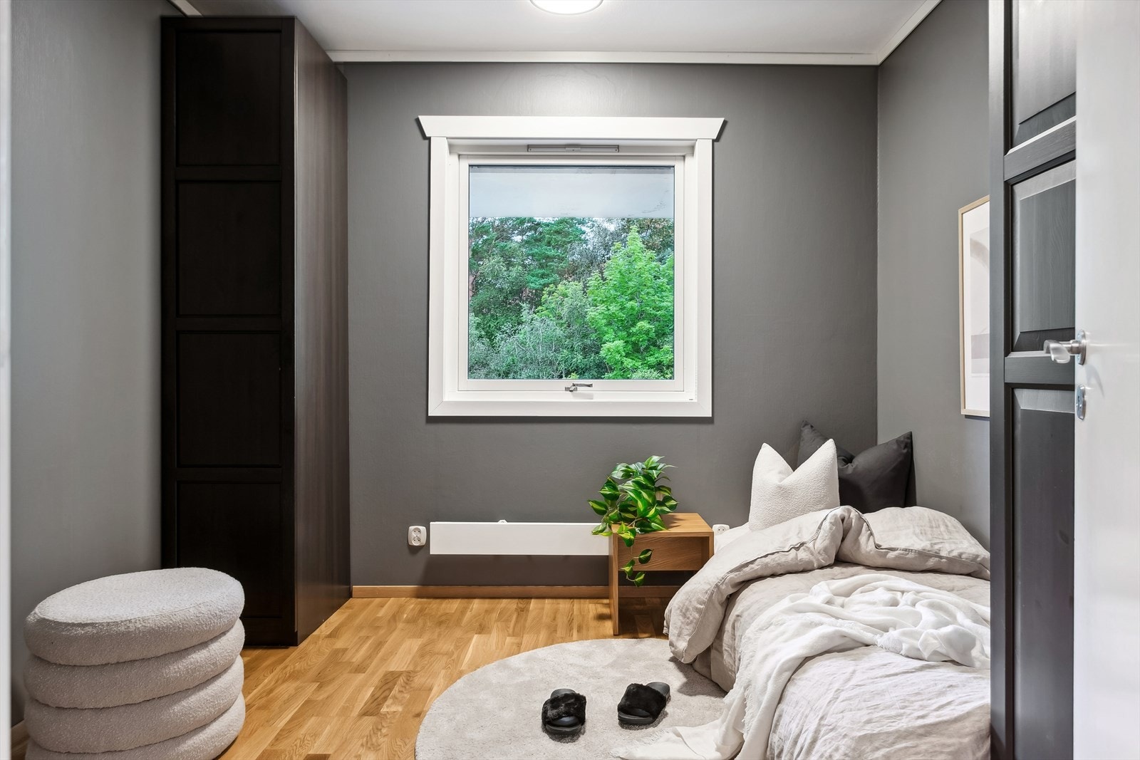 Det andre soverommet er på ca. 8,8 m². God plass til å innrede etter ønske. Galleribilde