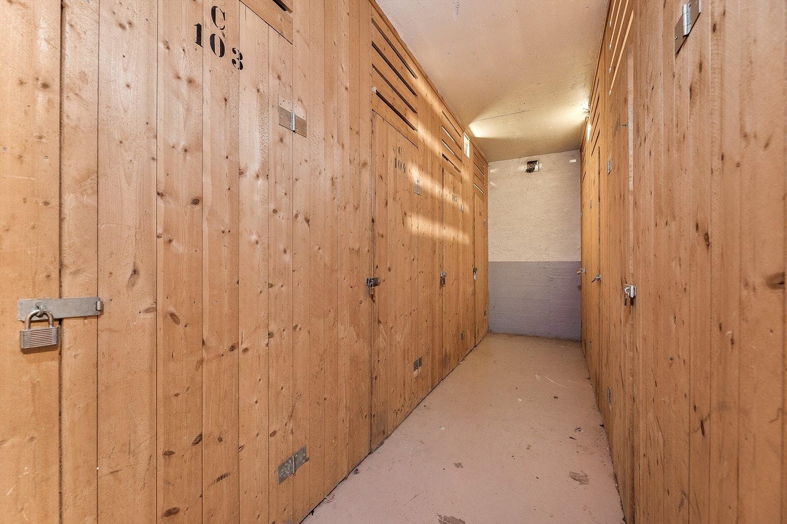 Leiligheten disponerer en kjellerbod. Galleribilde