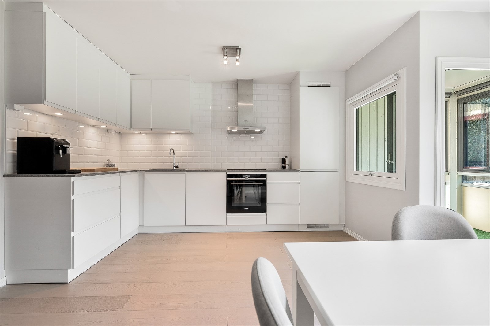 Kjøkkenet er en destinasjon for kulinariske opplevelser. Her kan du skape fantastiske måltider! Galleribilde