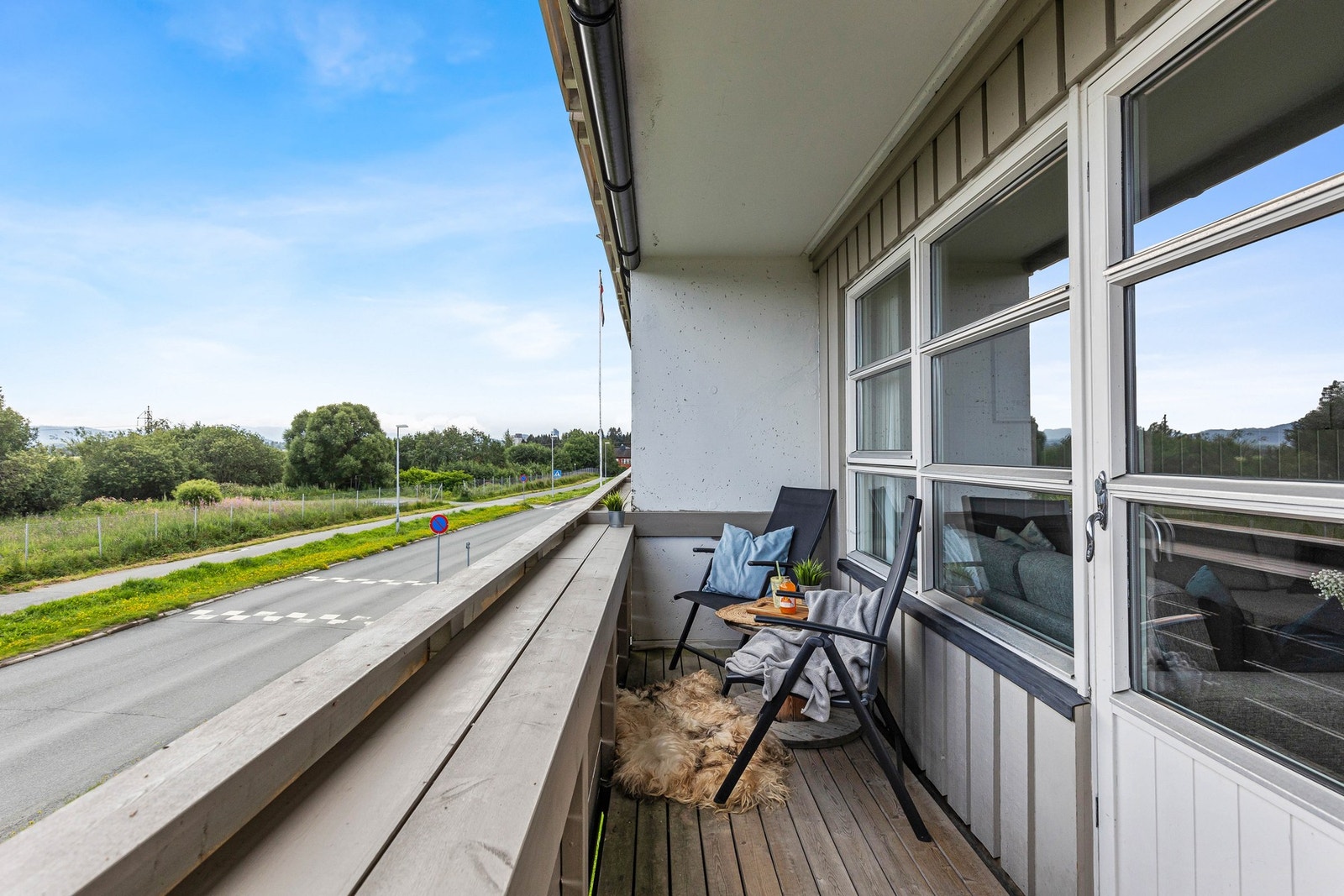 Balkong utenfor stuen på 6 kvm. Galleribilde