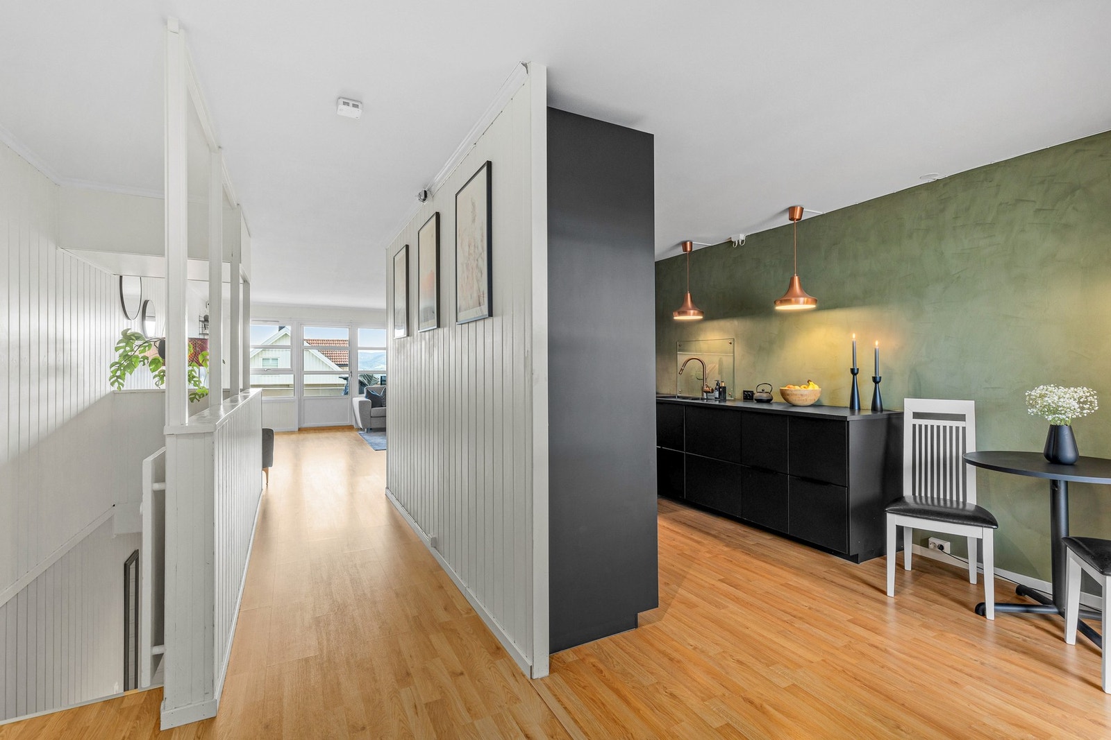 Stort og funksjonelt kjøkken på 13 kvm. Galleribilde