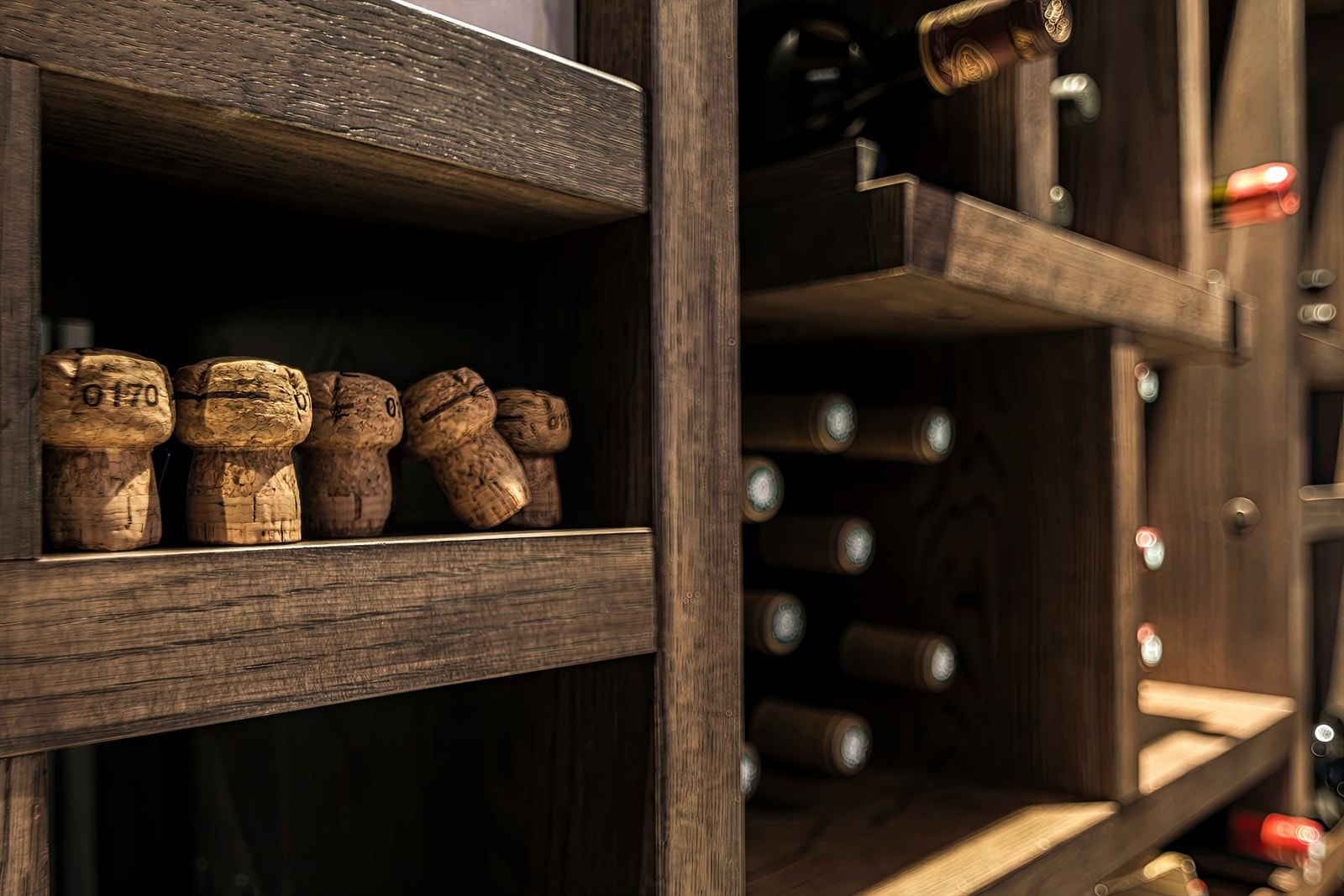 Skigaarden har en beryktet vinkjeller med mange skjulte skatter. Galleribilde