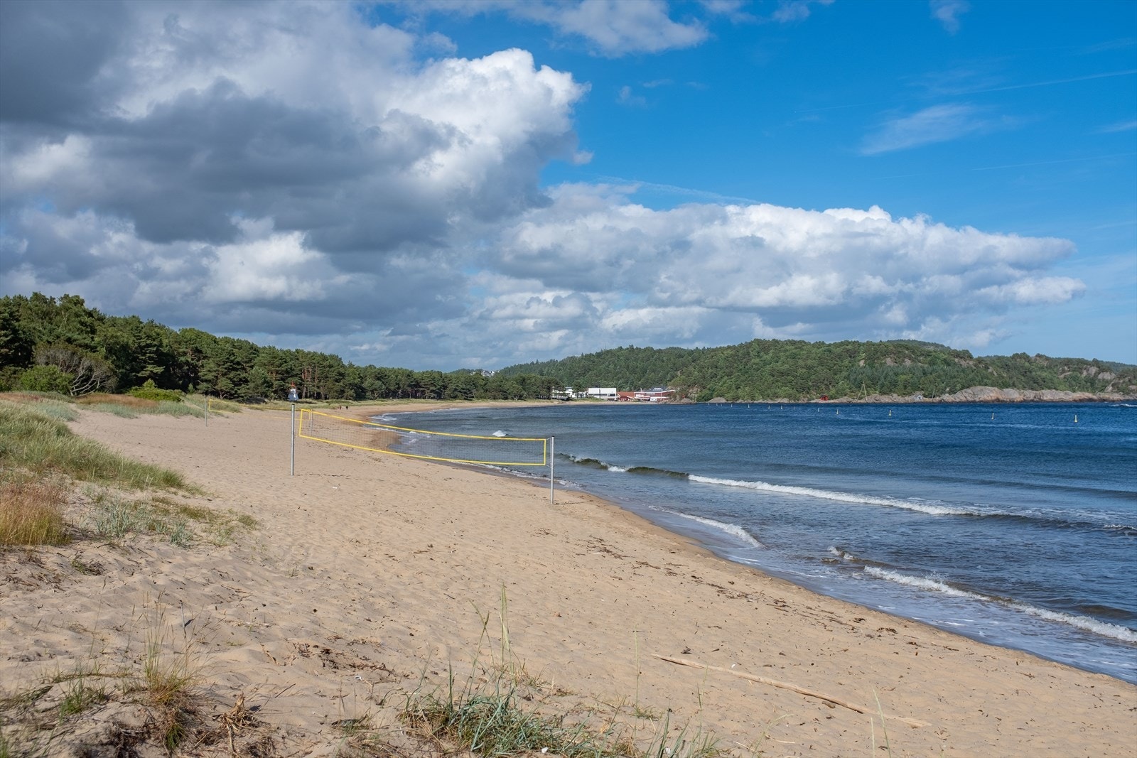 Området rundt byr på flere flotte strender! Galleribilde