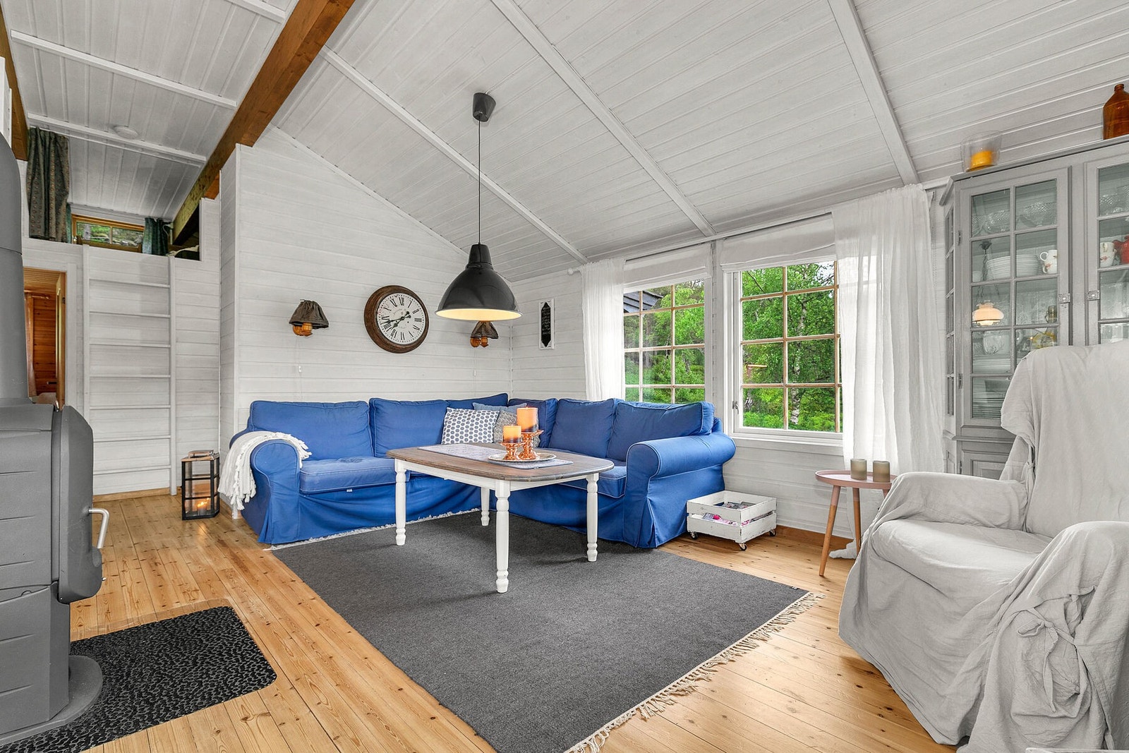 Stue med trapp til hems Galleribilde