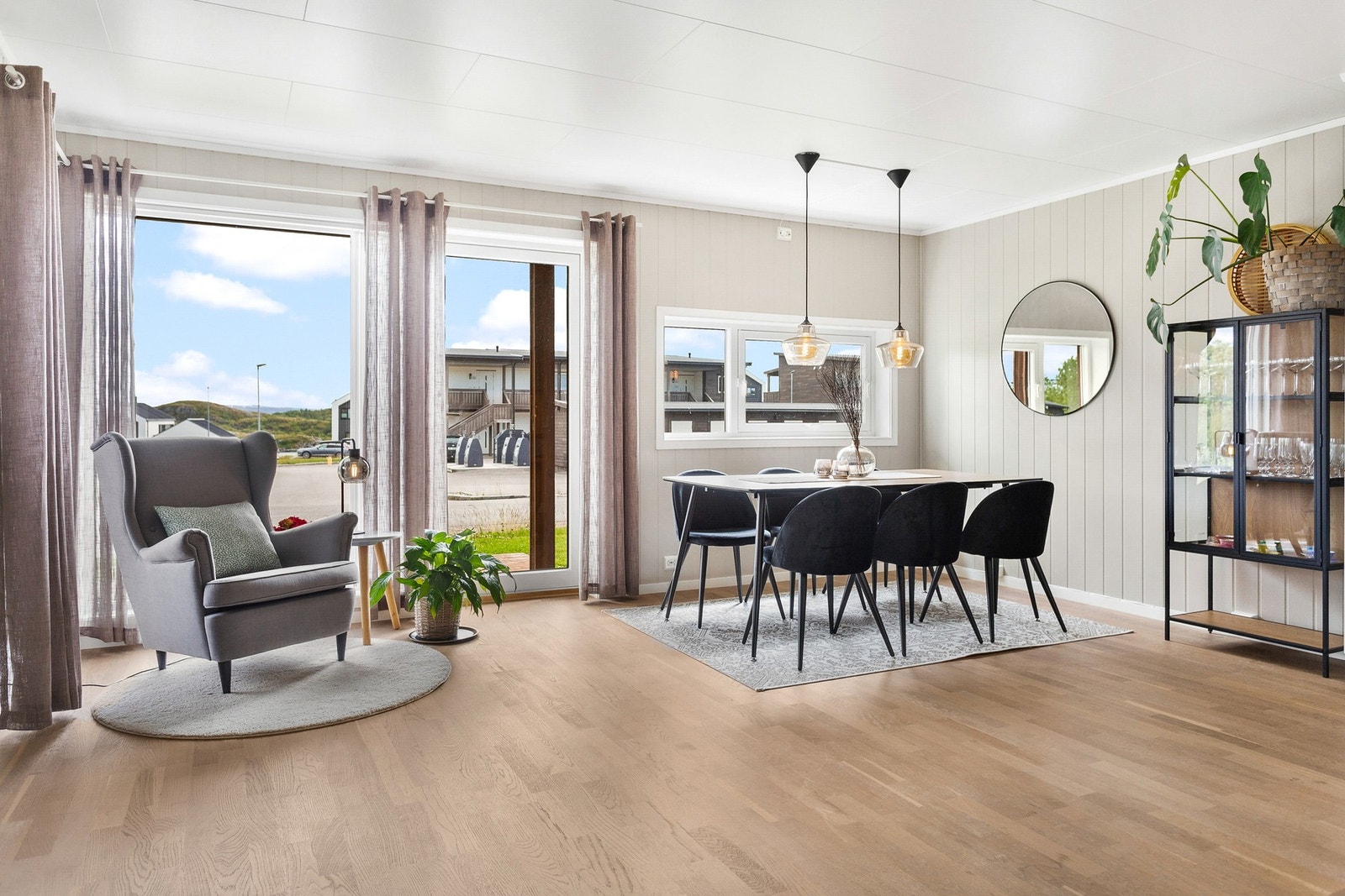 Fra stuen er det videre tilkomst til terrasse Galleribilde