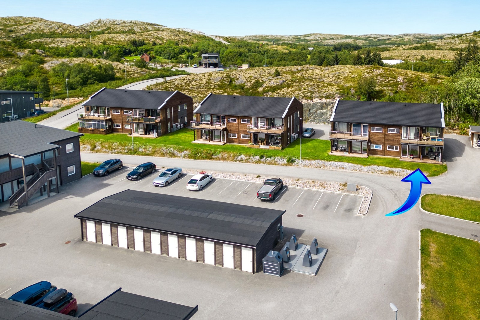 Leiligheten er del Borettslaget Sjøhaugen Rørvik, oppført i 2018 Galleribilde