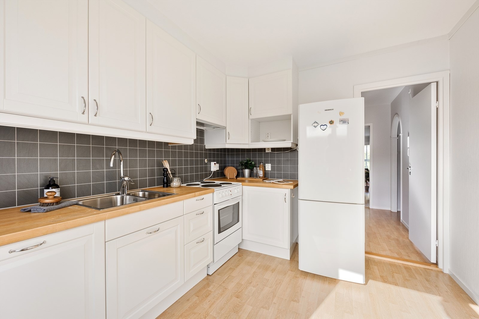 Hvitevarer følger handelen Galleribilde