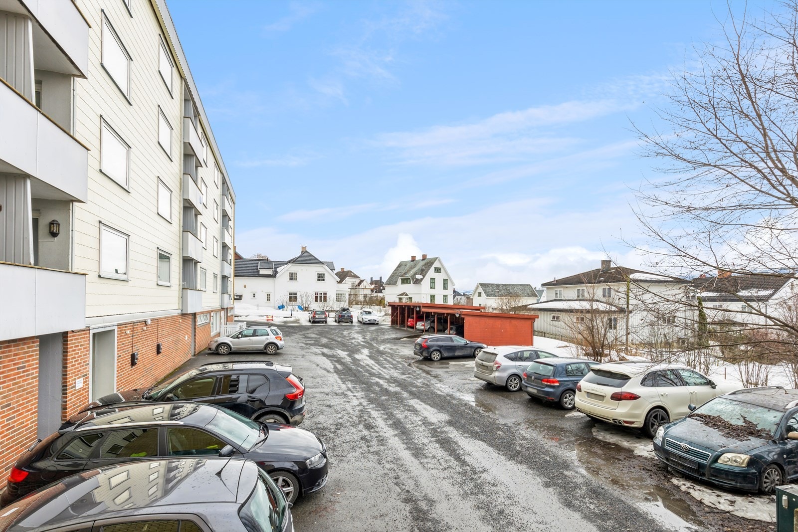 Parkeringsmuligheter like i nærheten. Galleribilde