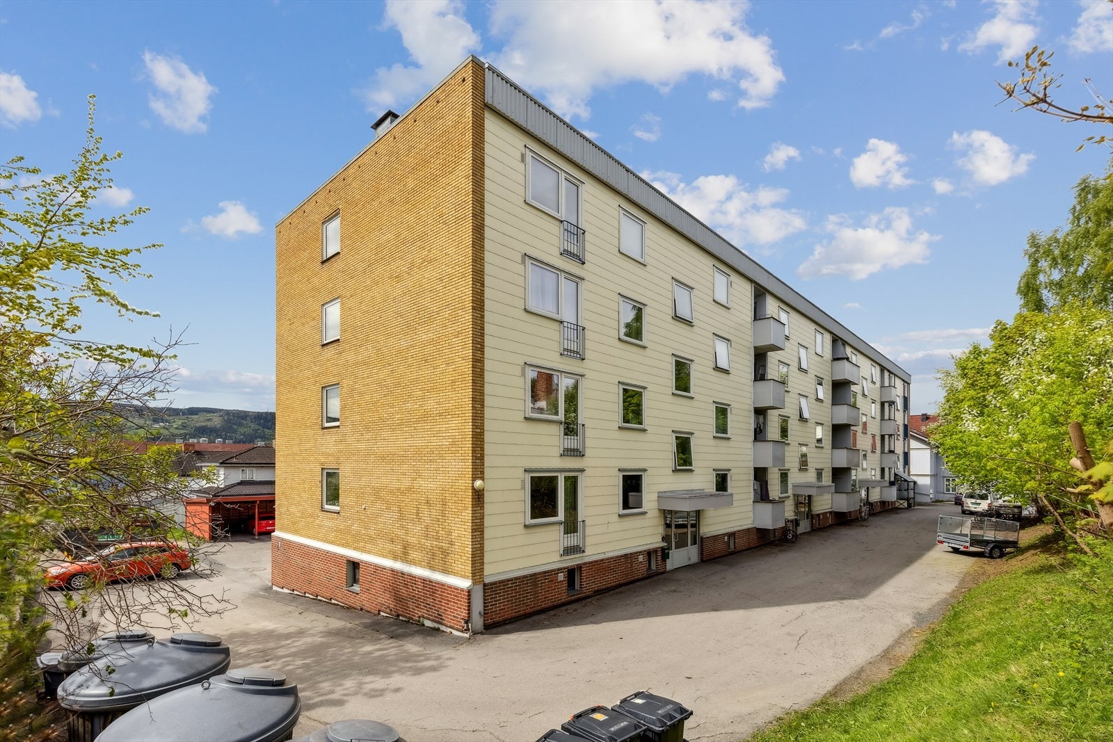 3-roms toppleilighet med sentrumsnær beliggenhet Galleribilde