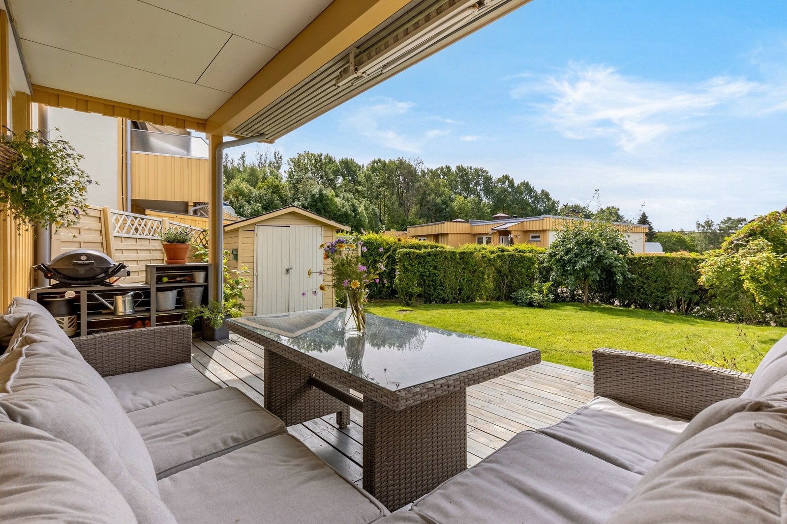 Overbygget terrasse samt markise Galleribilde