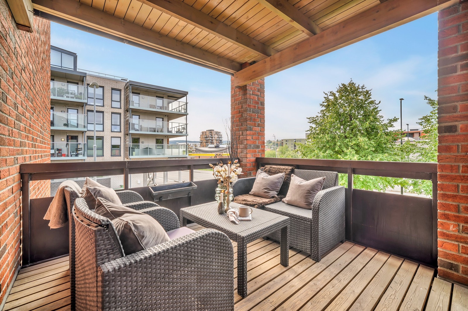 Felles luftebalkong. Perfekt supplement til sirkusparken på sommerhalvåret! Galleribilde