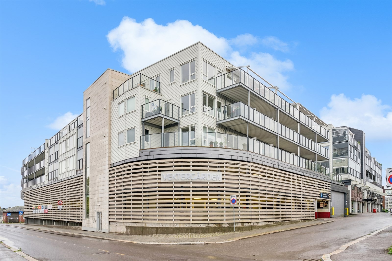 Robin Antonsen v/DNB Eiendom har gleden av å presentere Skippergata 3! Galleribilde