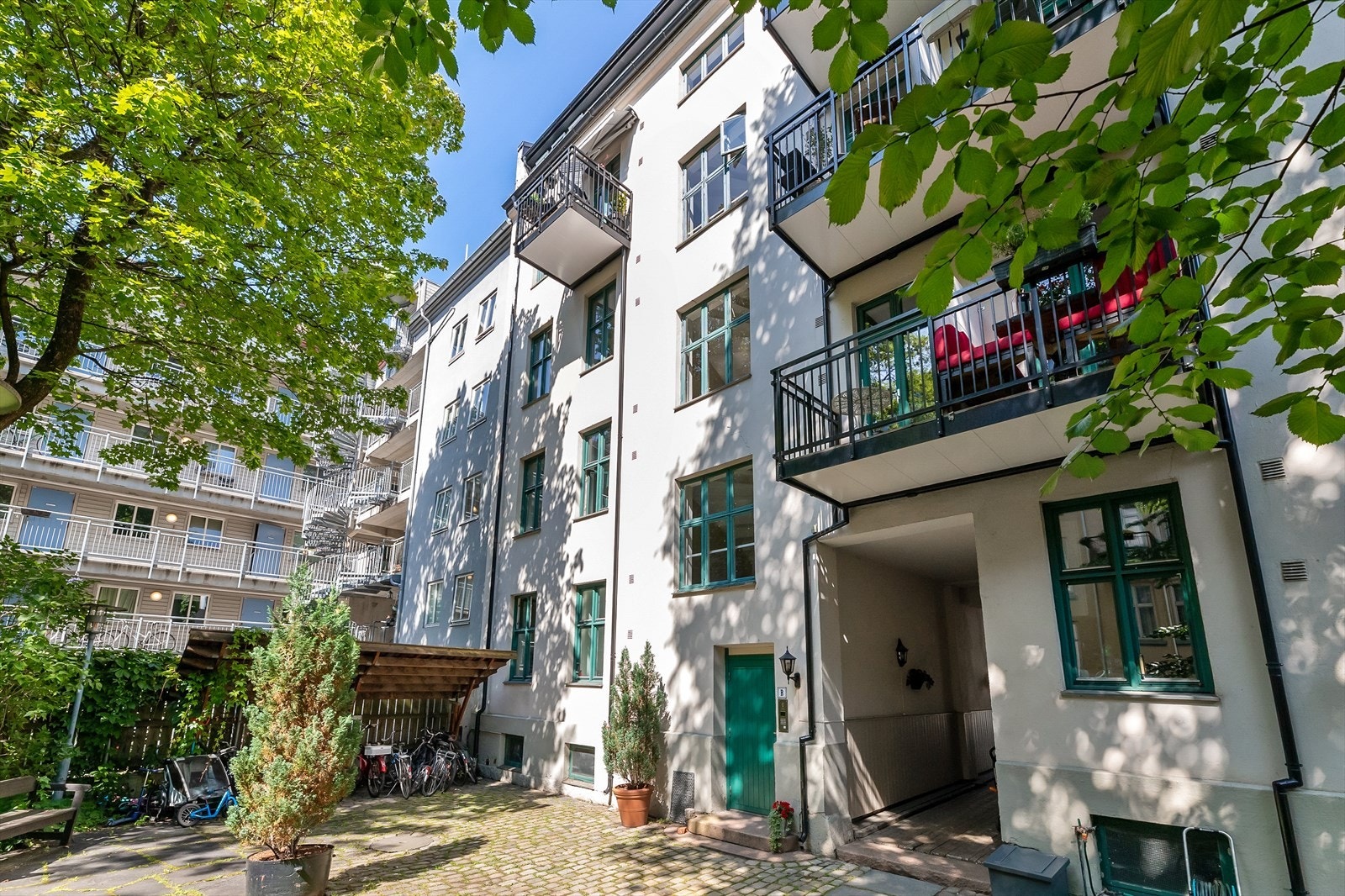Boligen ligger i byggets 2. etasje. Galleribilde