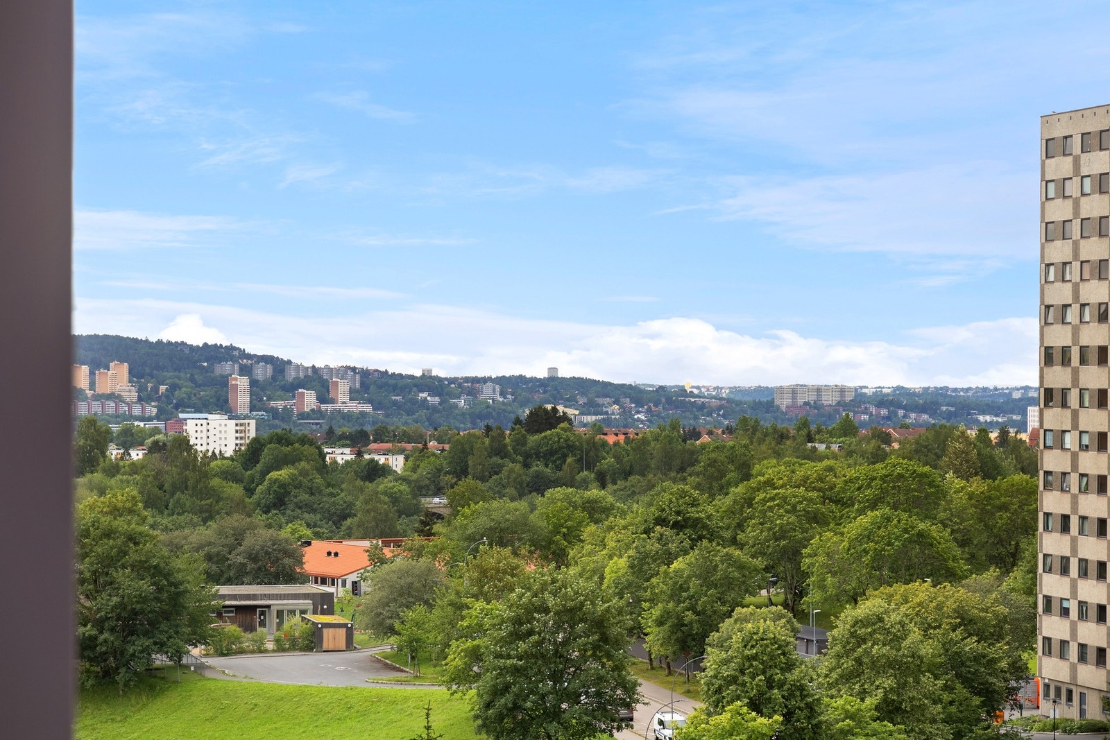 Frodig og flott utsikt. Galleribilde