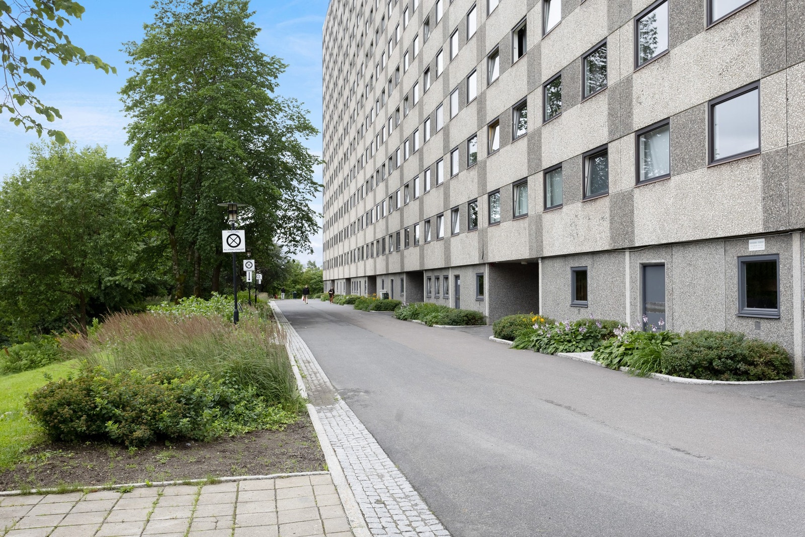 Det er heisadkomst til etasjeplan. Velkommen til 8. etasje! Galleribilde