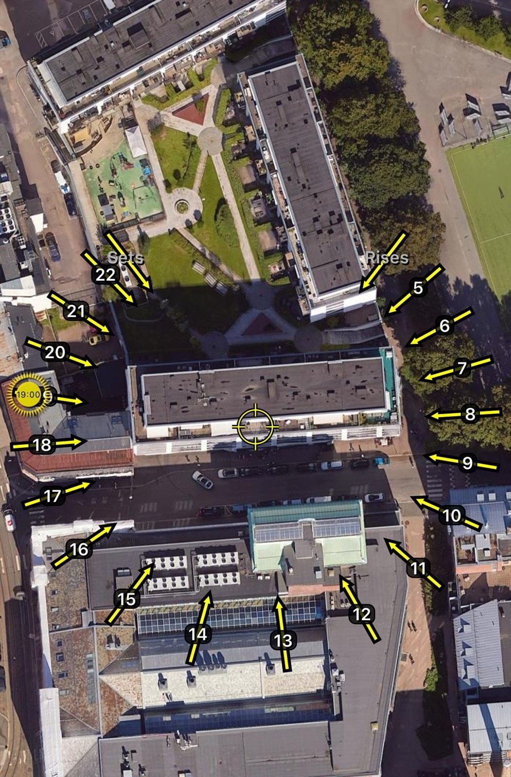 Illustrasjon av solforholdene midtsommers. Sol på den sydvendte takterrassen fra ca. kl. 7:00-19:00. Galleribilde
