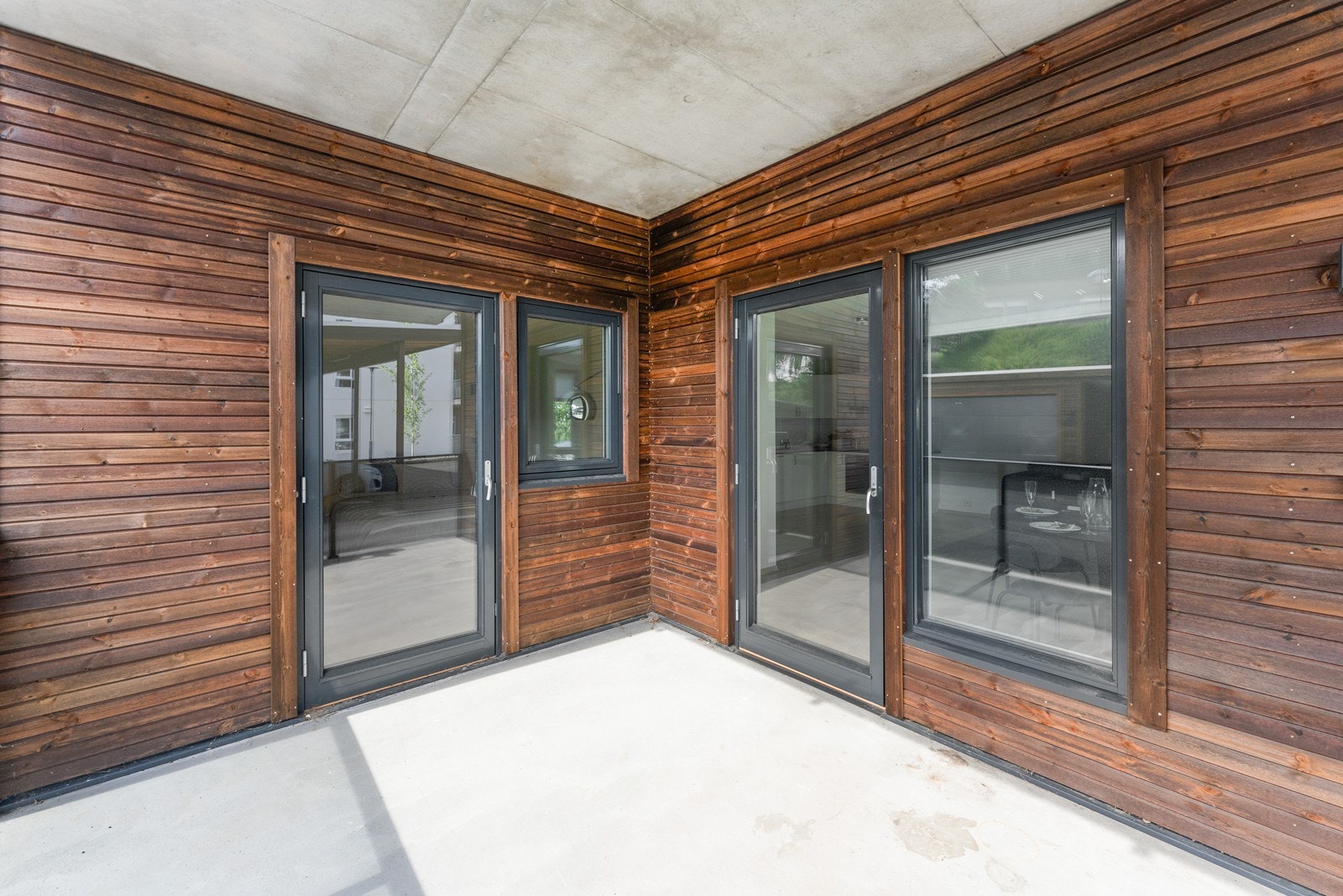 På veranda er mulighet for å lage til en koselig lun oase Galleribilde