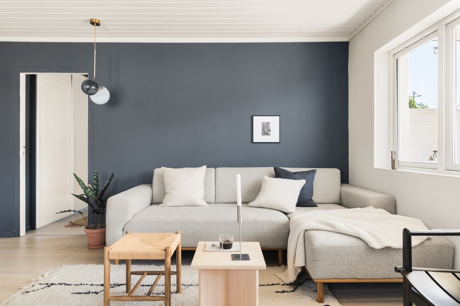 En nydelig 3-roms leilighet som er pusset opp i 2019. Galleribilde